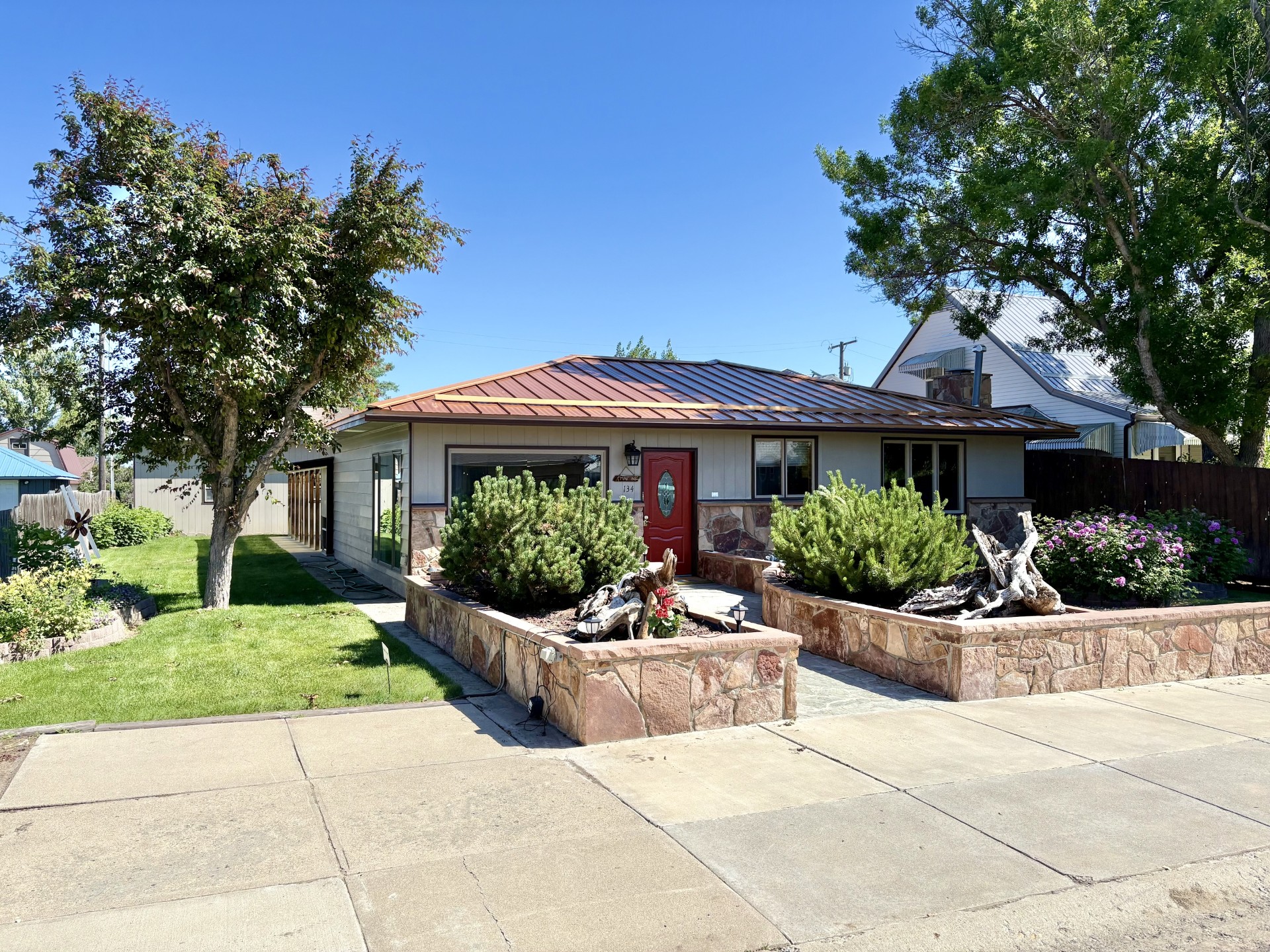 134 W Quincy Avenue — photo