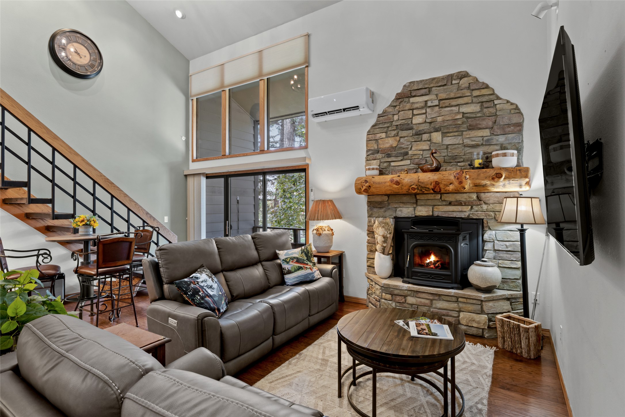 270 Bridge Street Qc2 #304 — photo
