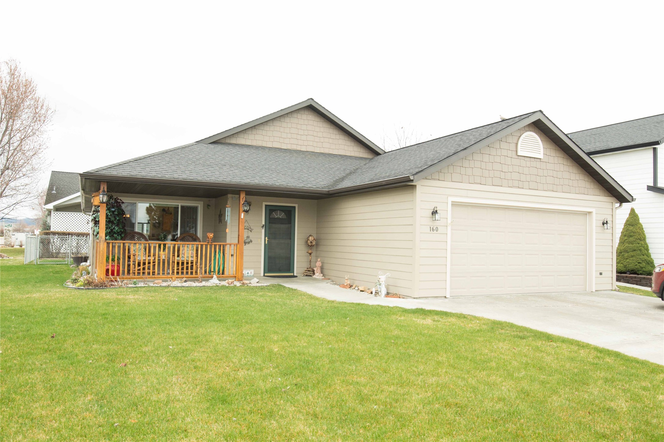160 Meadow Drive — photo