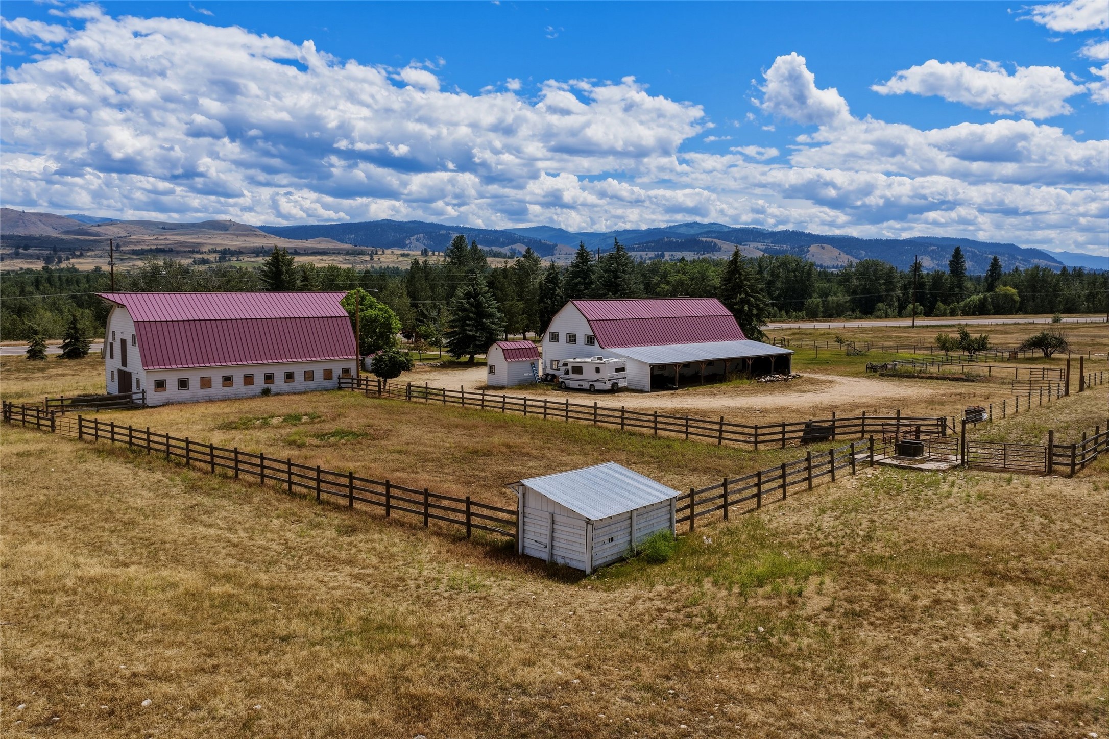 977 US Highway 93 S — photo