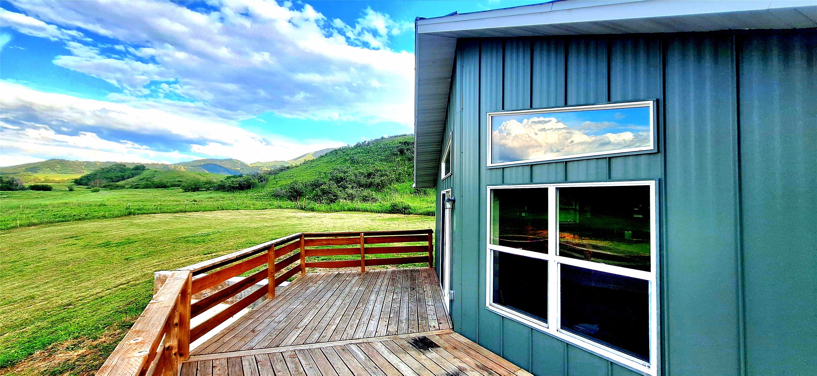 9032 Upper Highwood Creek Road — photo
