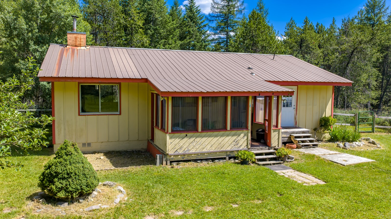 300 Spencer Hill Drive — photo