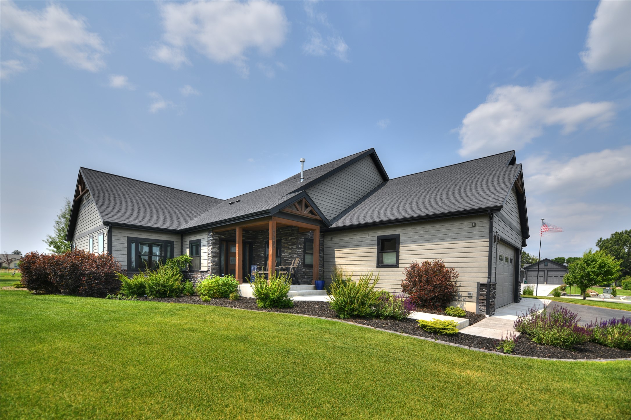1407 Cambray Loop — photo