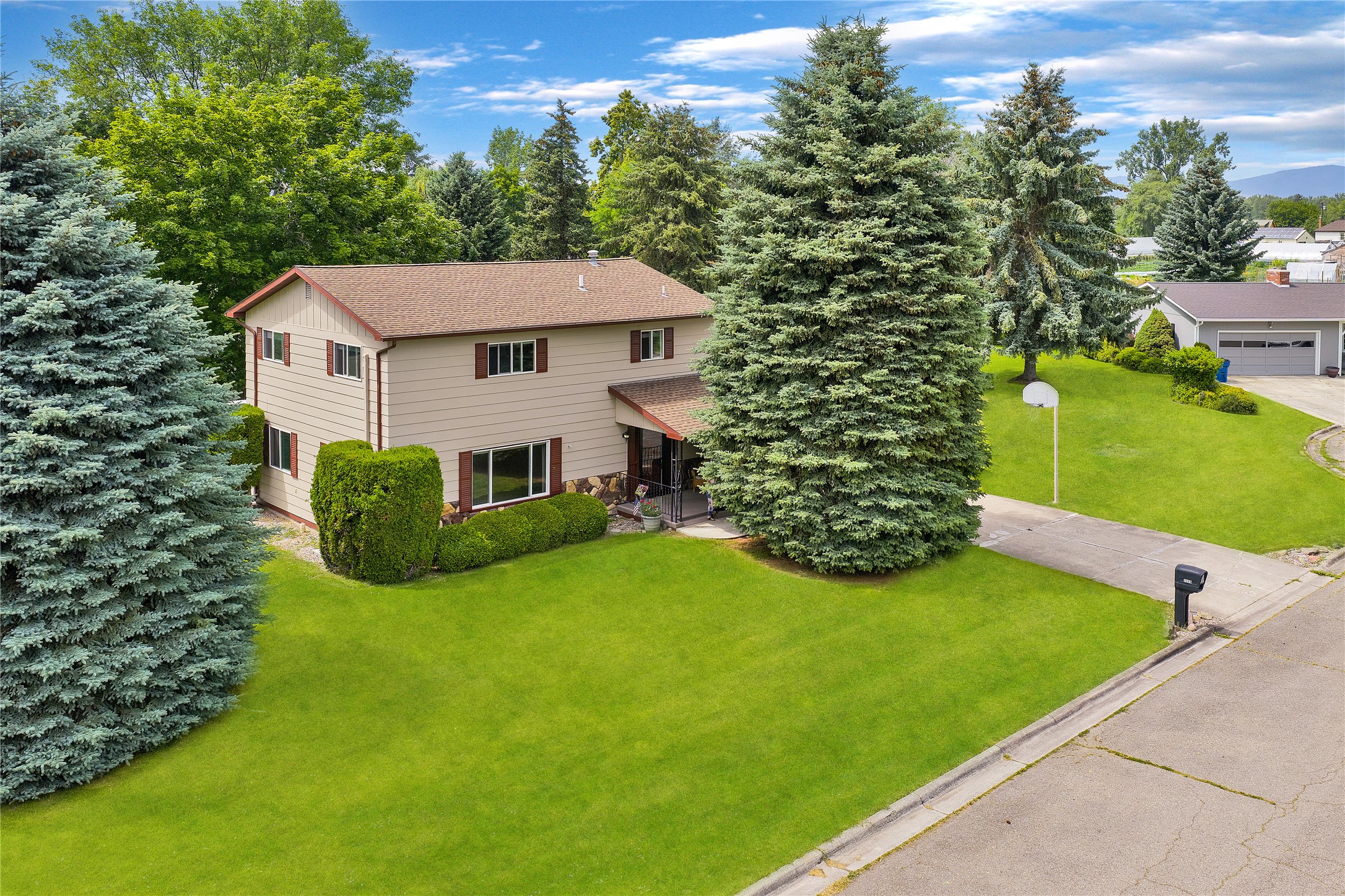 1185 Vicki Drive — photo