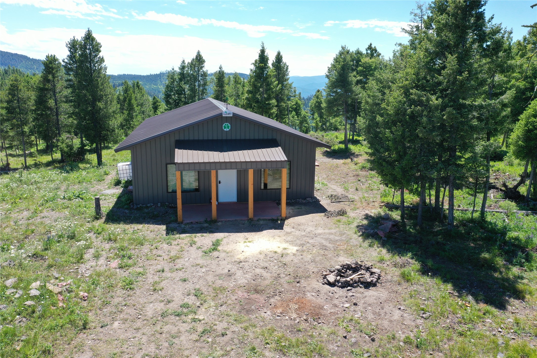 12 Garnet Range Road — photo