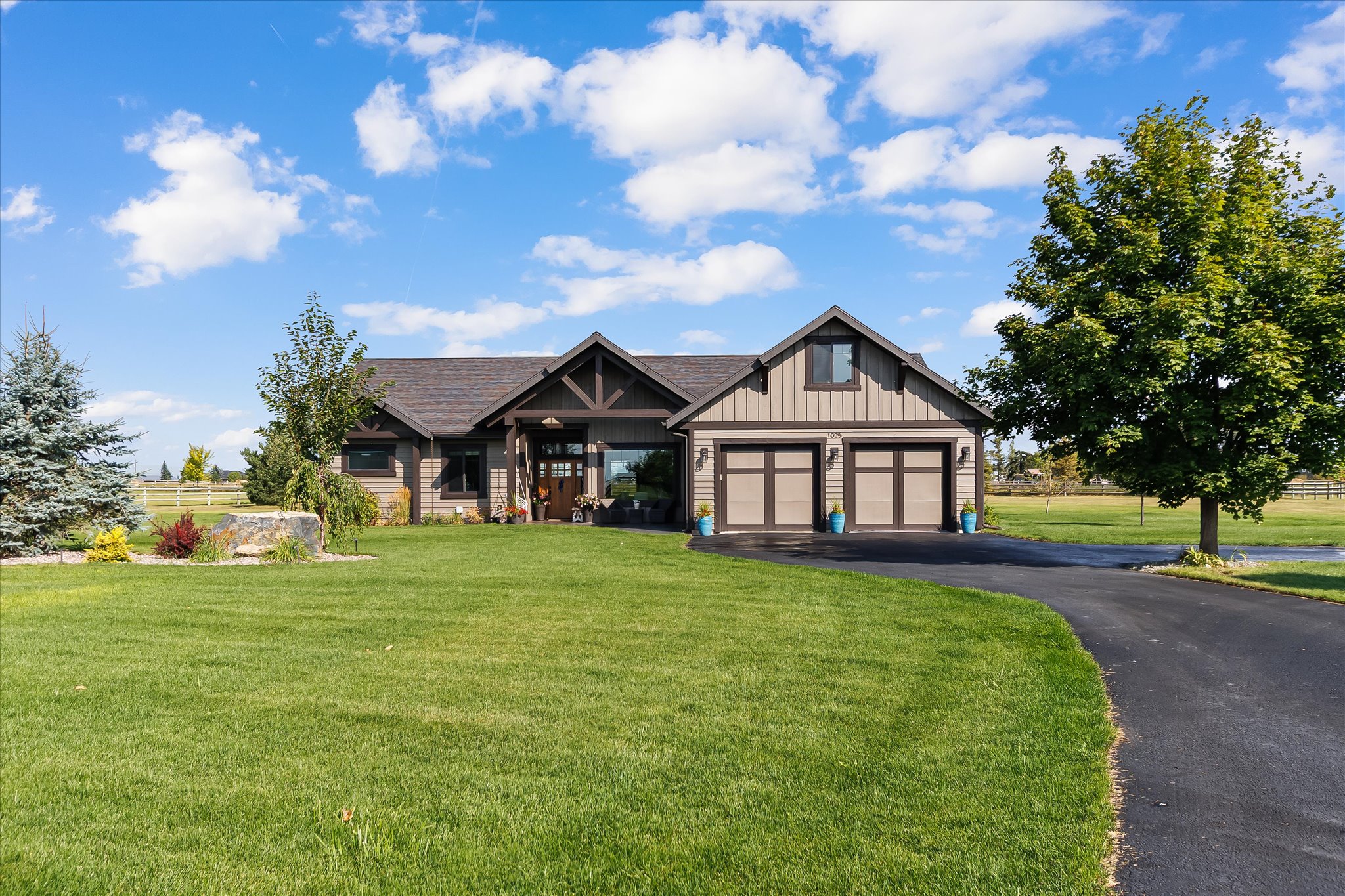 1025 Pheasant Haven Drive — photo