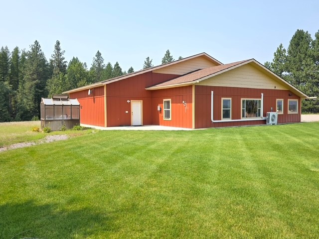 1070 Mt Hwy 83 — photo