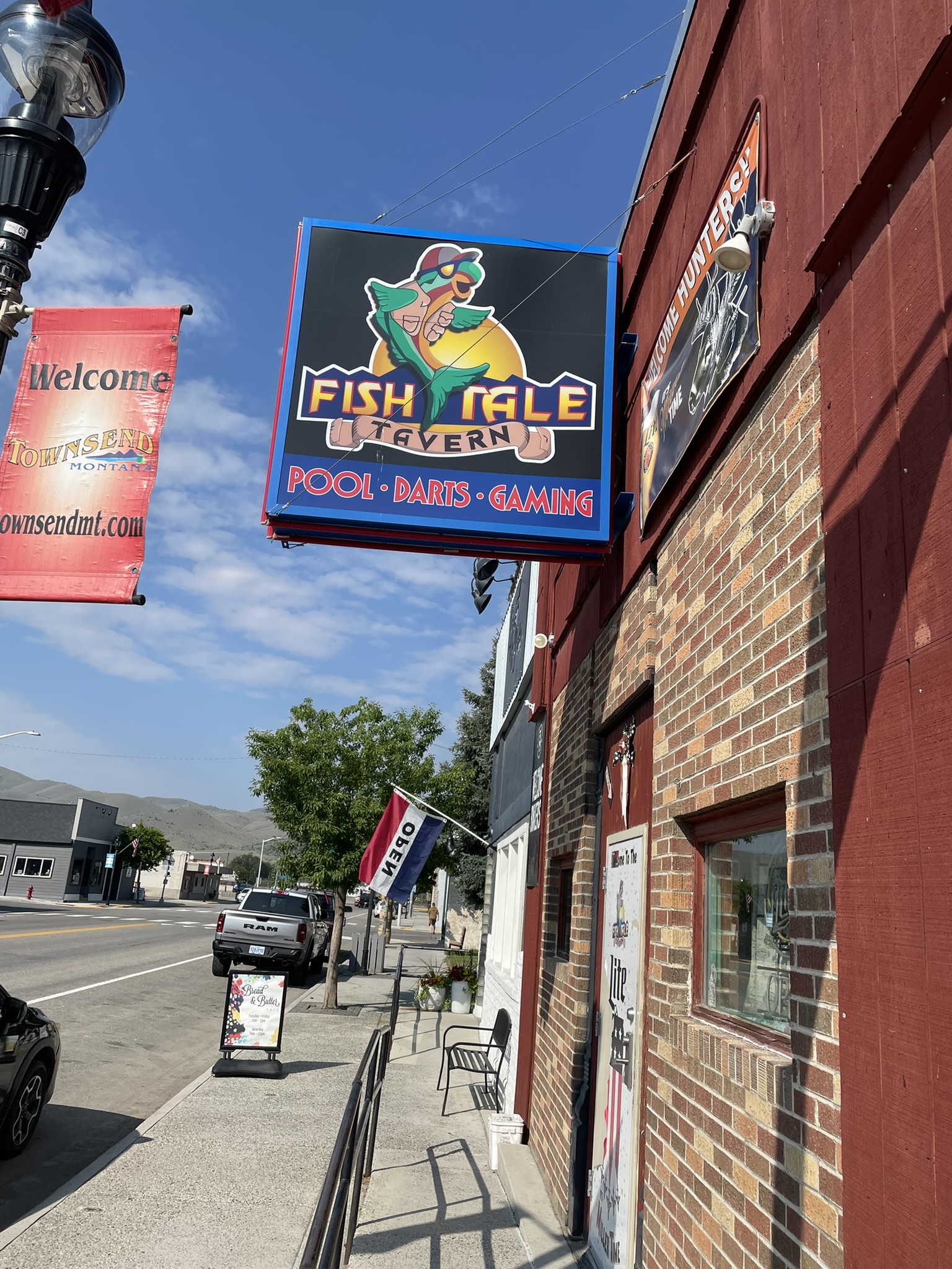 209 Broadway Street — photo
