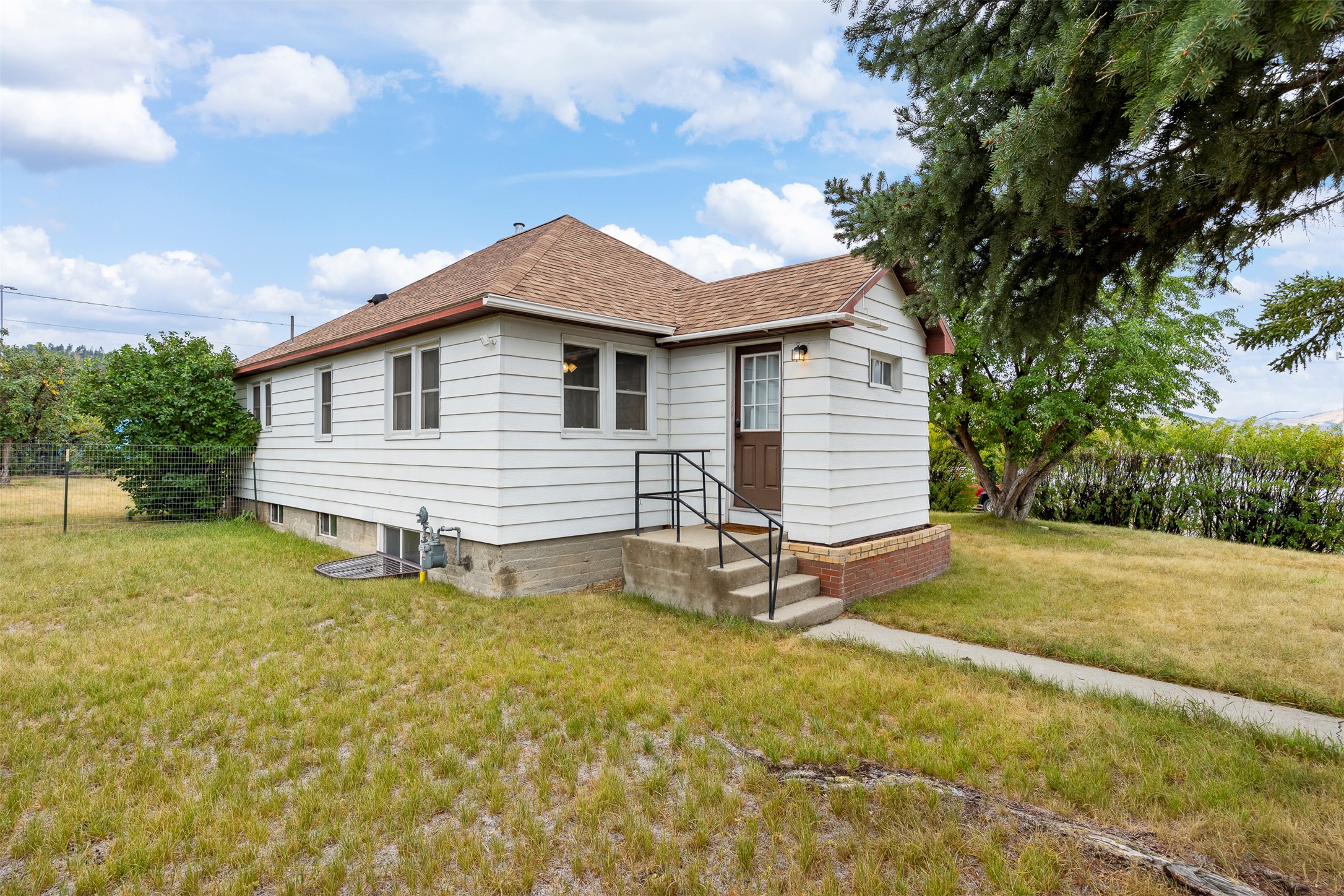 2335 Cannon Street — photo