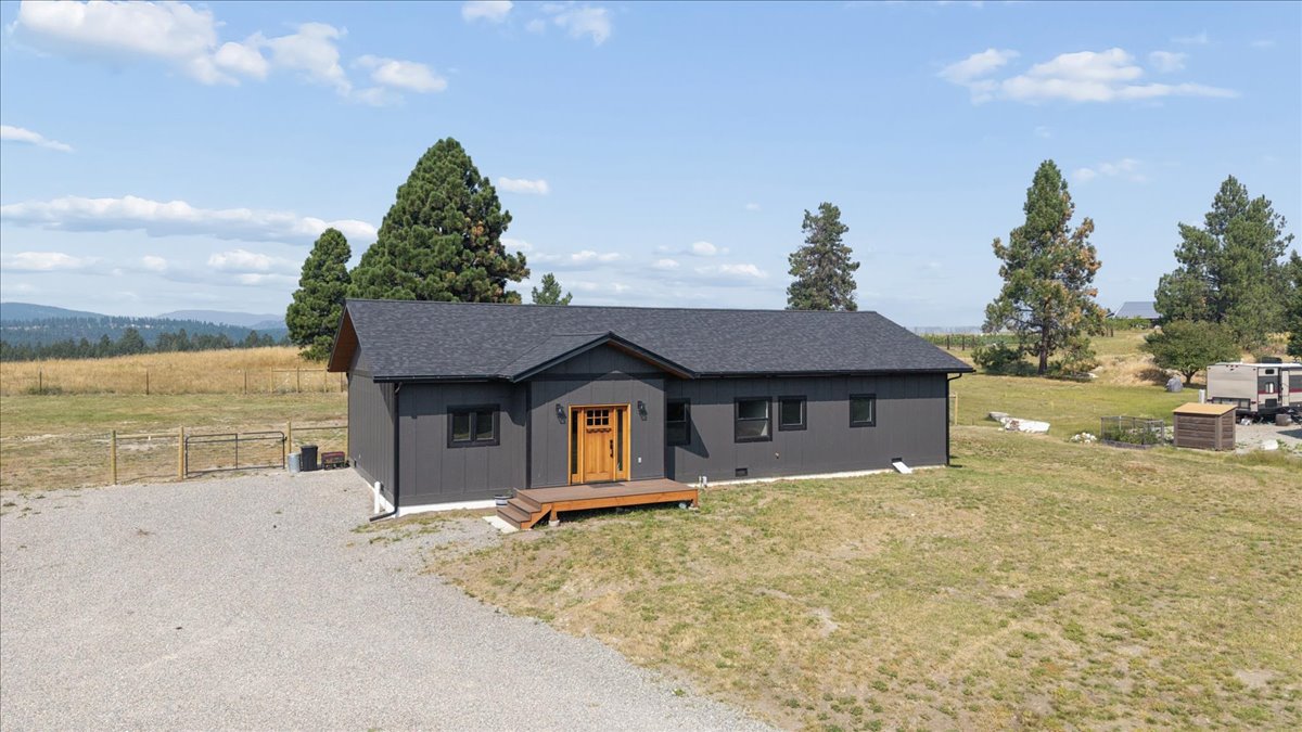 196 Summit Trail, Eureka, MT 59917 — photo 2