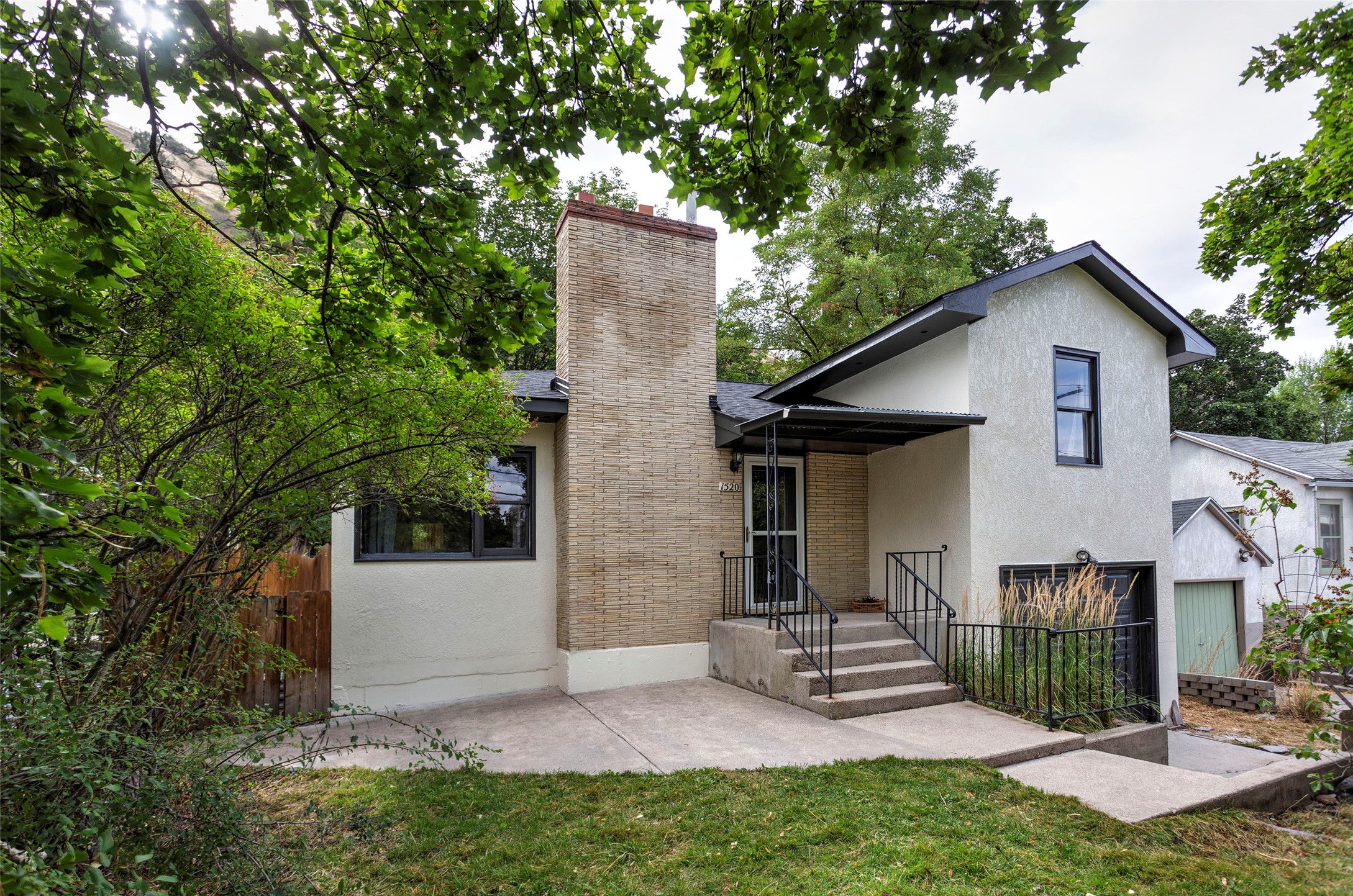 1520 Van Buren Street — photo