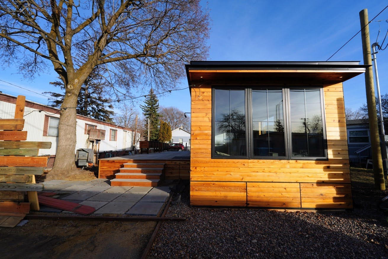 1130 Shakespeare Street — photo