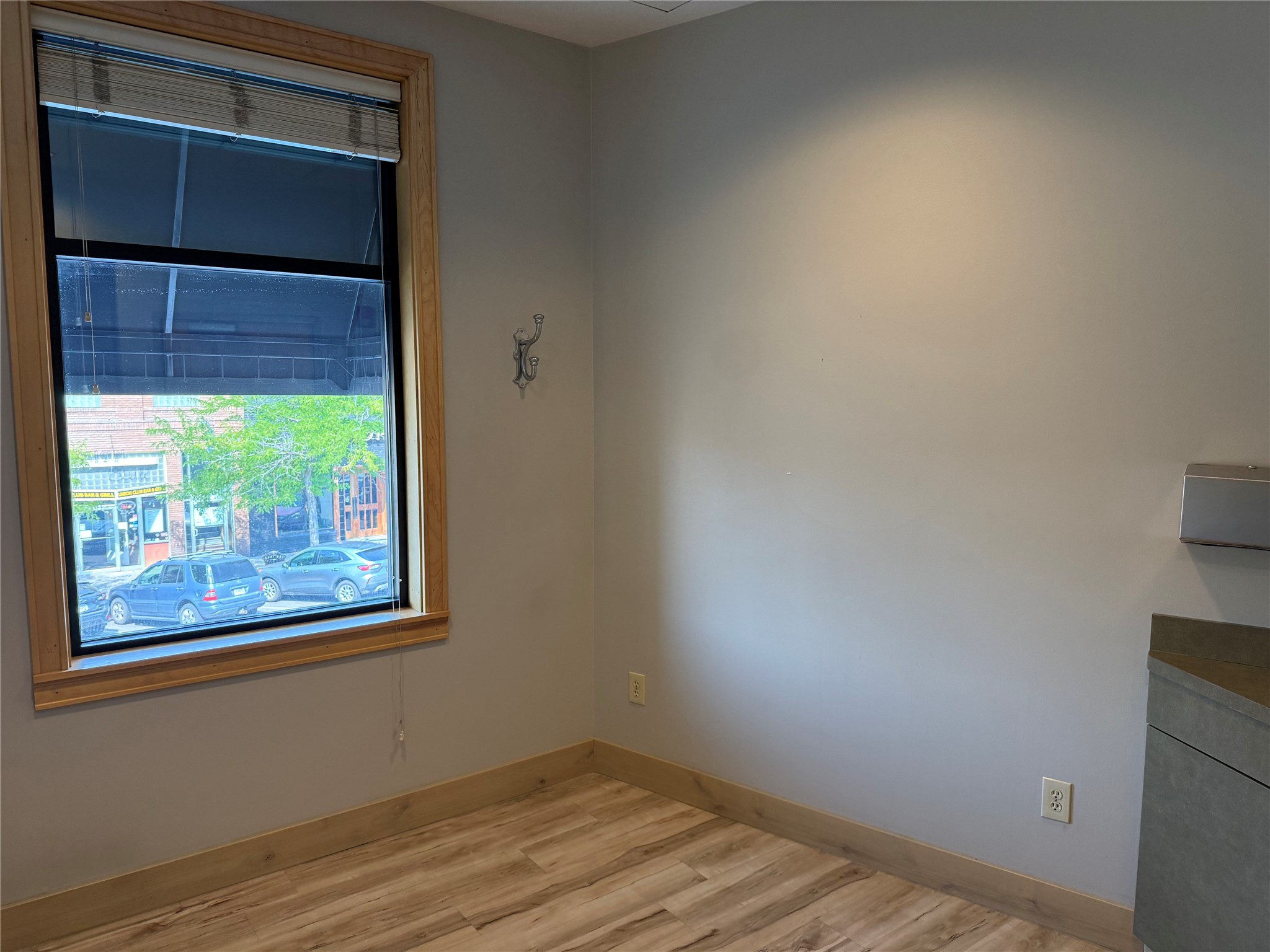 207 E Main Street — photo