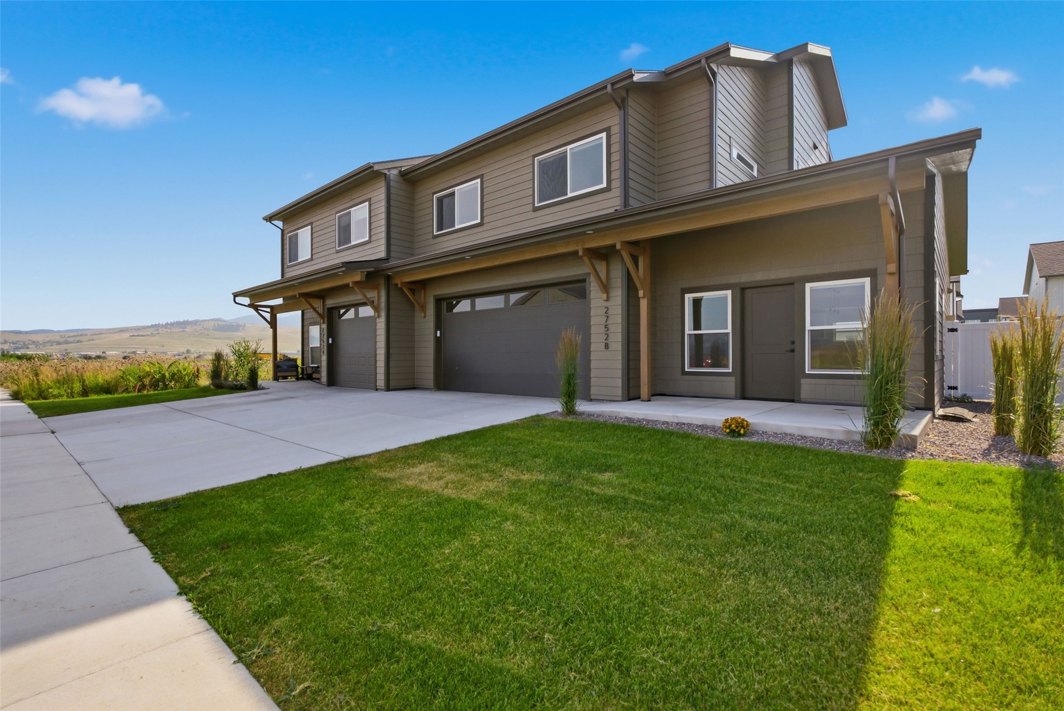 2752 Ruger Road B — photo
