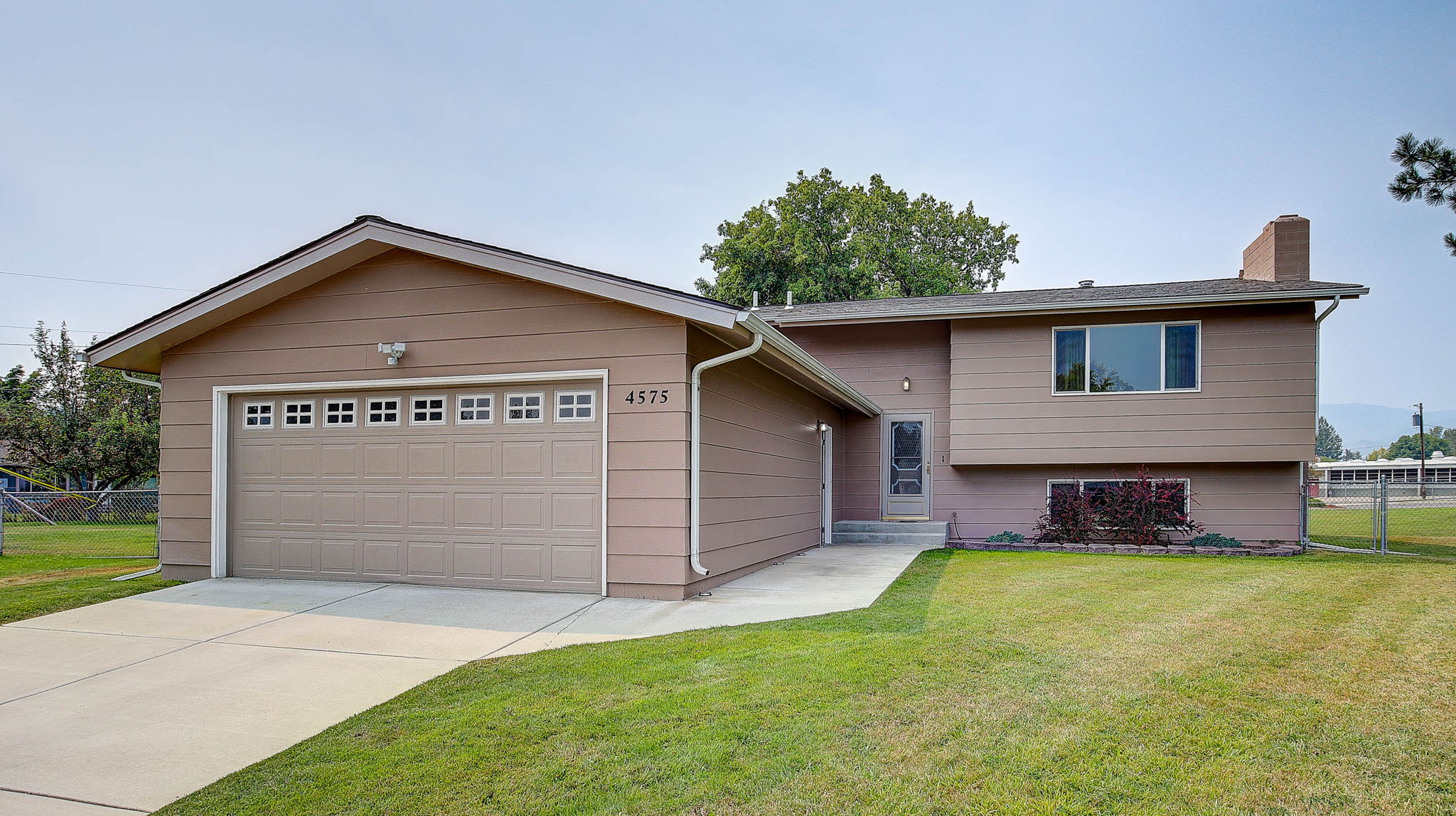 4575 Kaniksu Court — photo