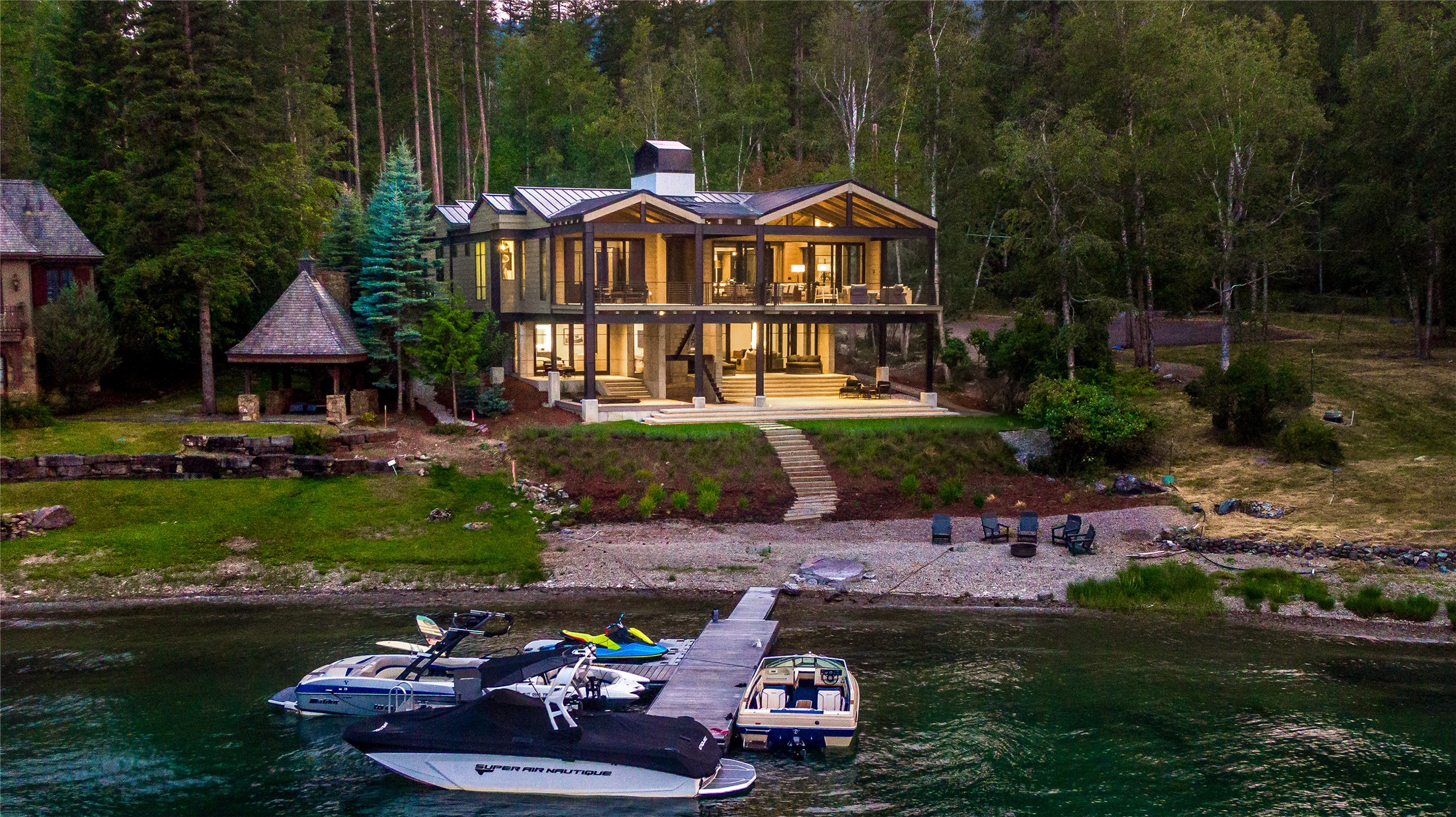 1608 W Lakeshore Drive — photo