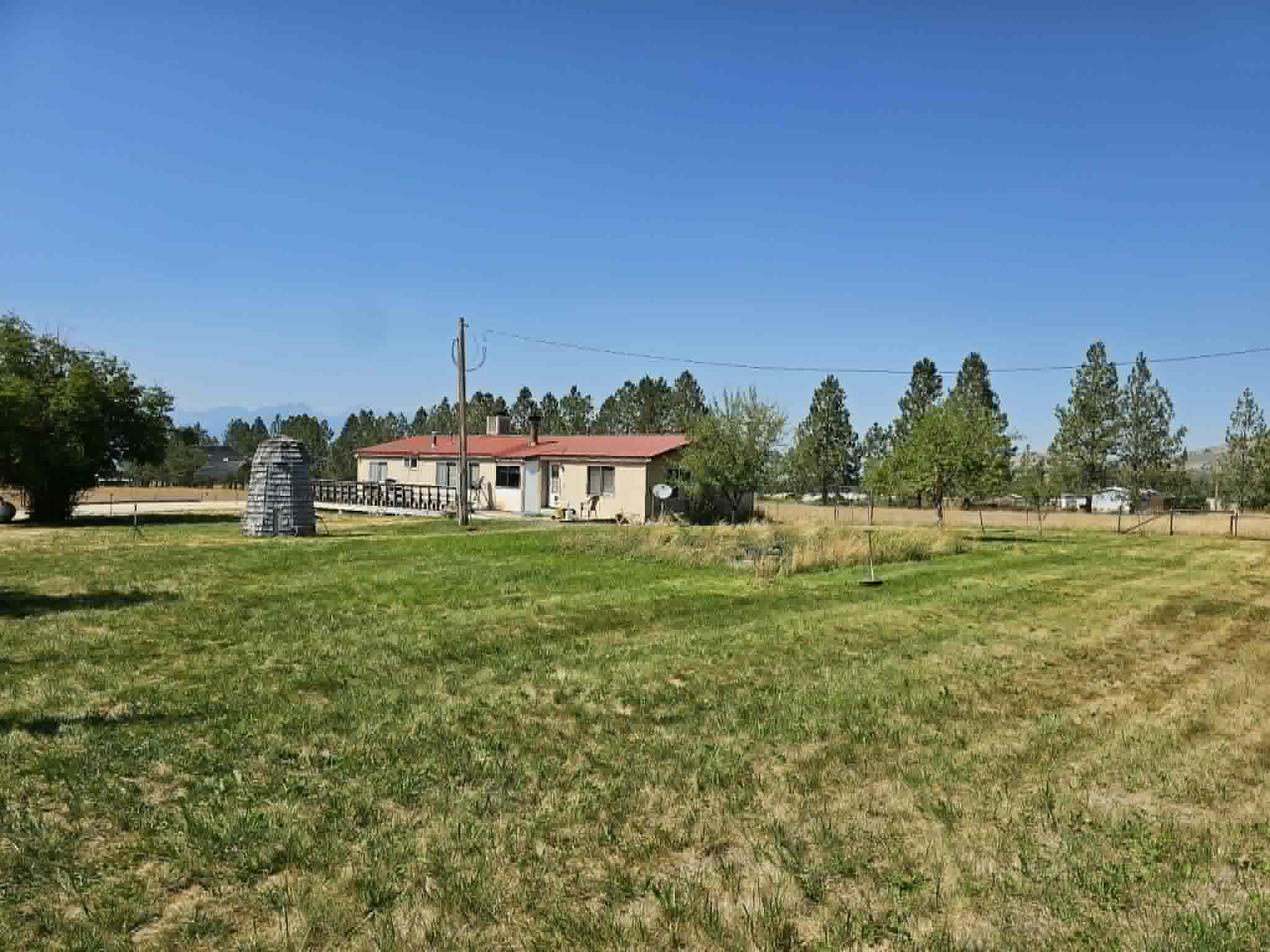 3109 Upper Burnt Fork School Road — photo