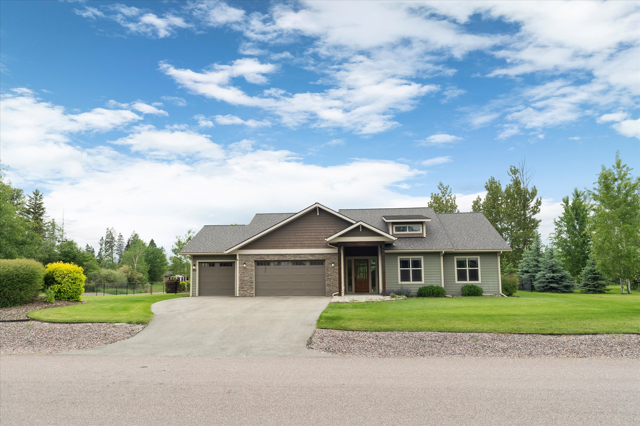 424 Soaring Pines Trail — photo