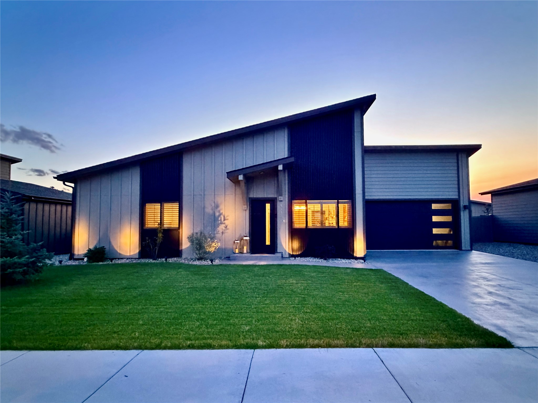 3412 Goldenrod Lane — photo