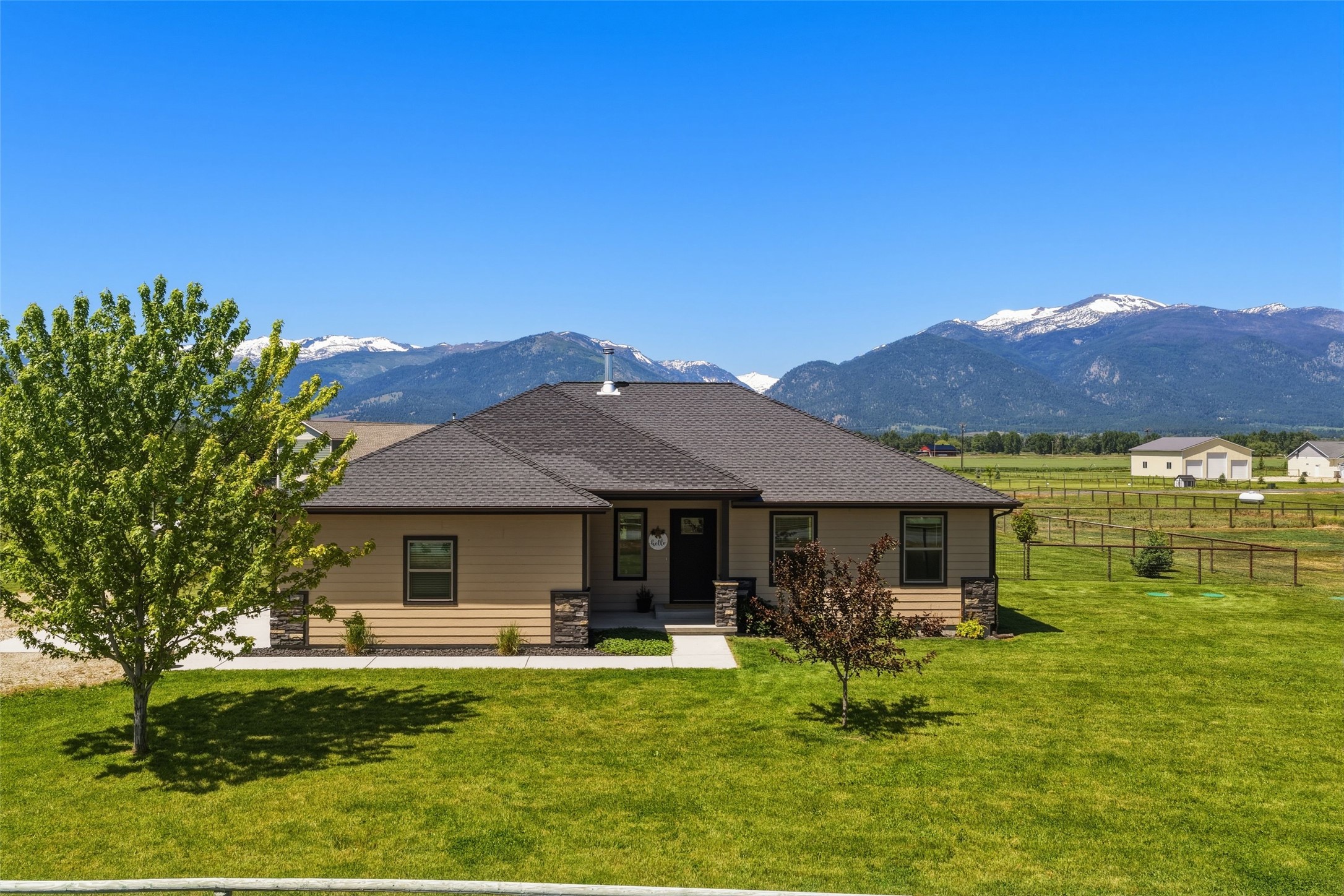 3190 Delaford Loop — photo