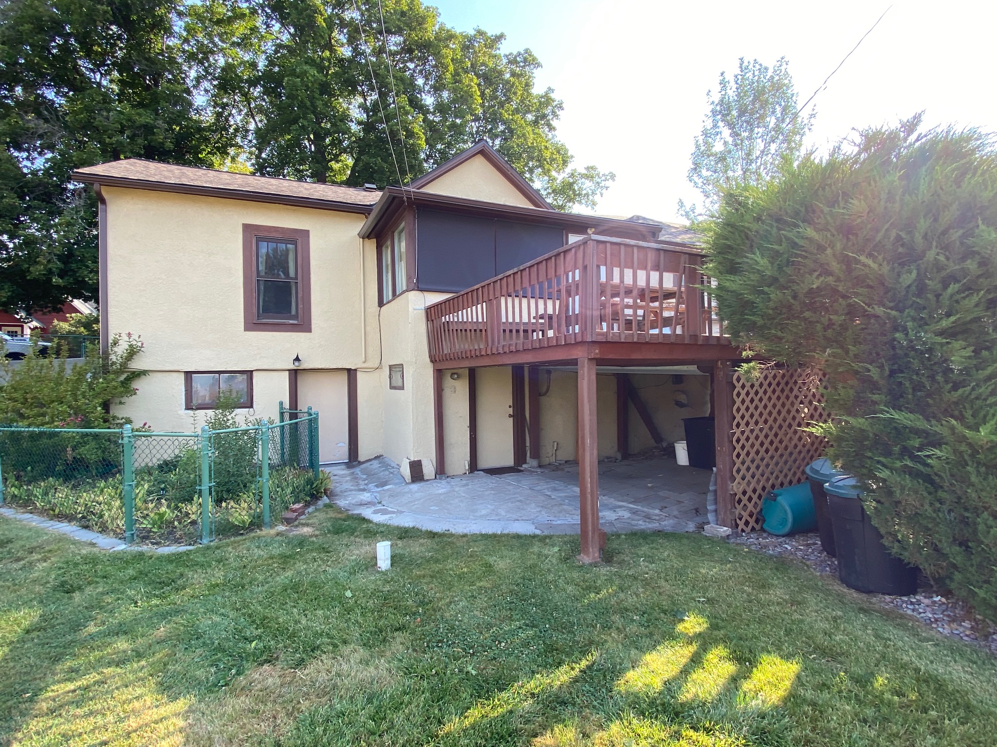 1139 Poplar Street — photo