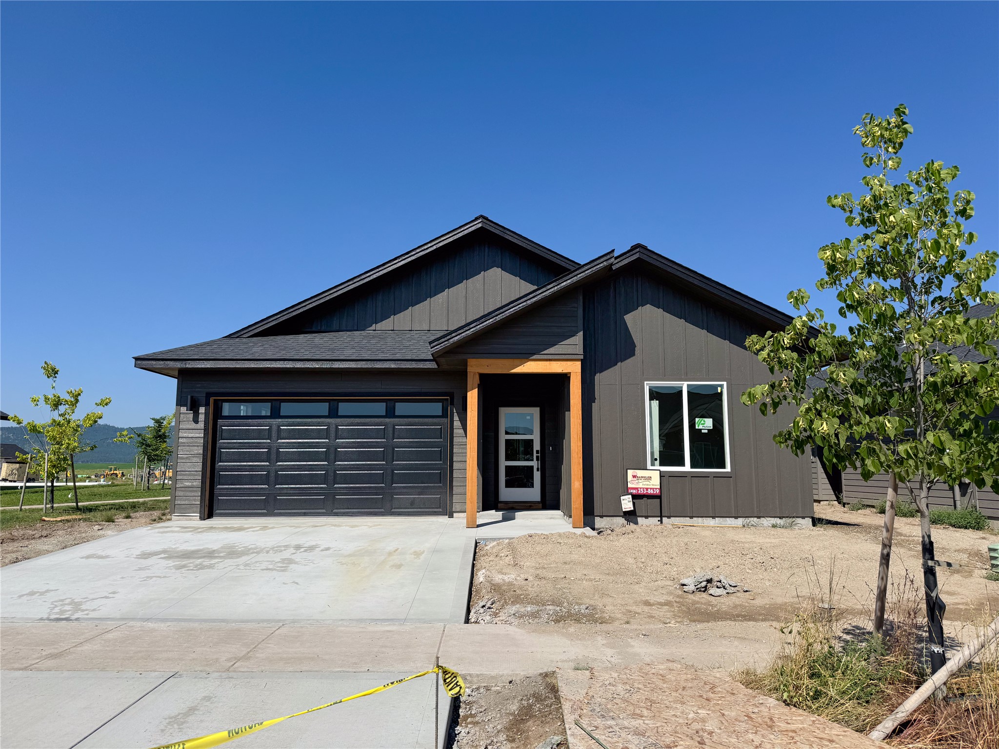 816 Rivet Way — photo