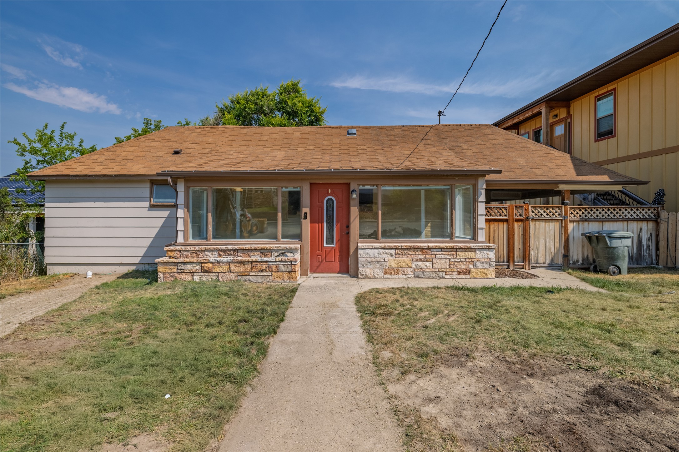 326 Pine Street — photo