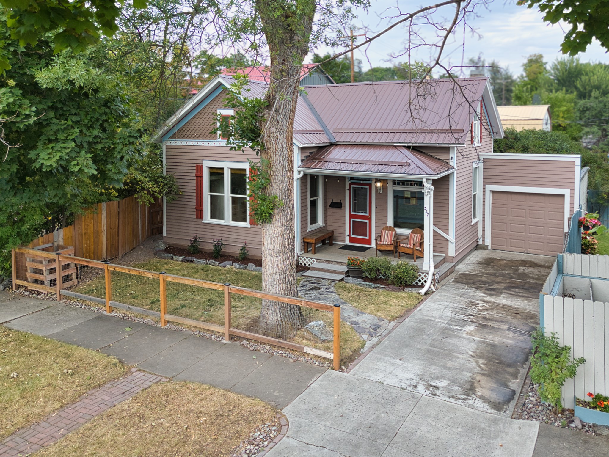 327 3rd Street E, Kalispell, MT 59901 — photo 2