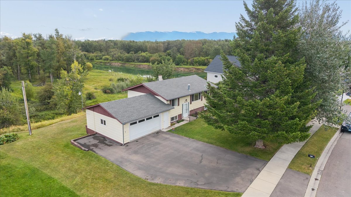 415 Leisure Drive — photo