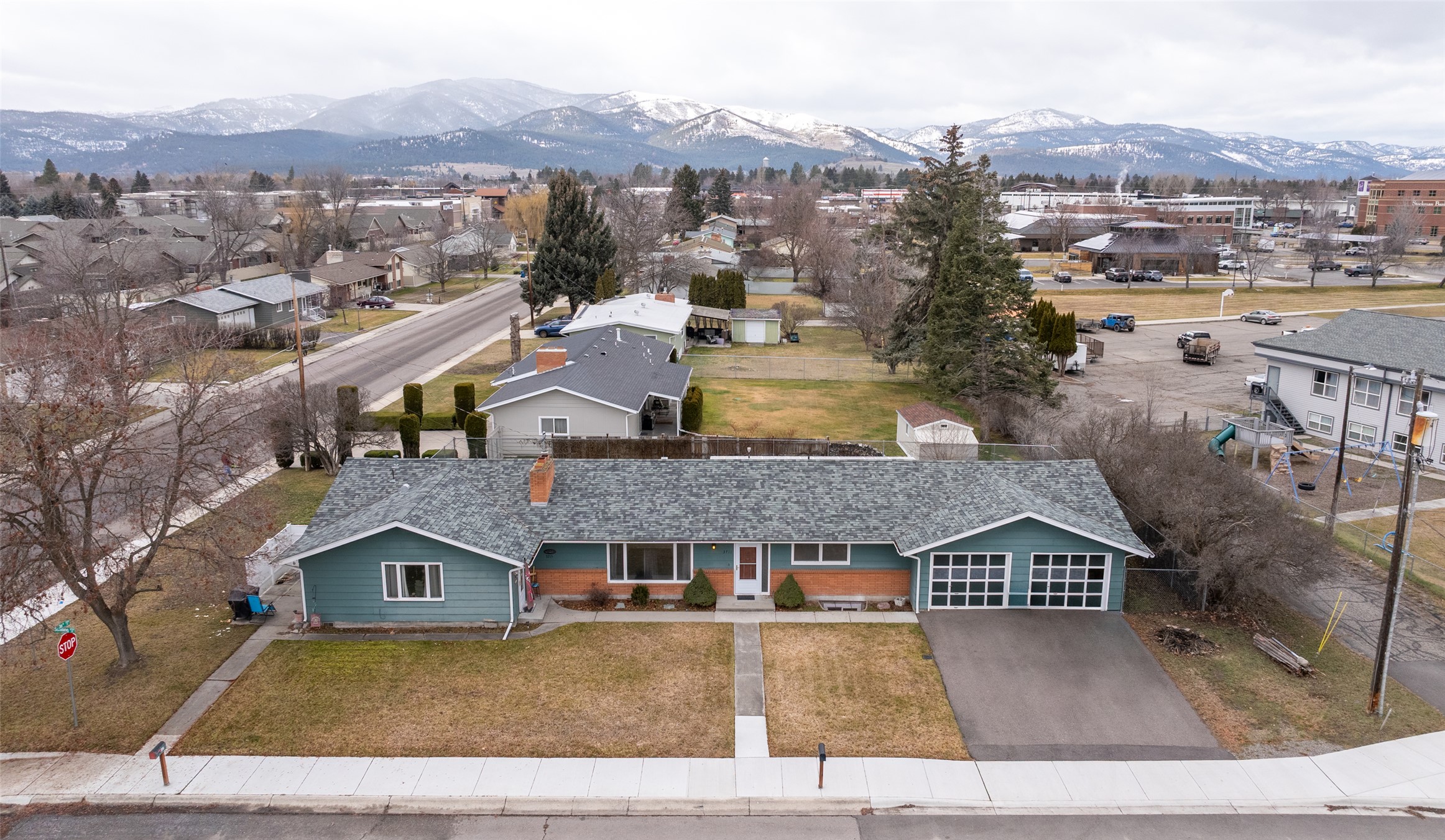3711 & 3715 Schilling Street — photo