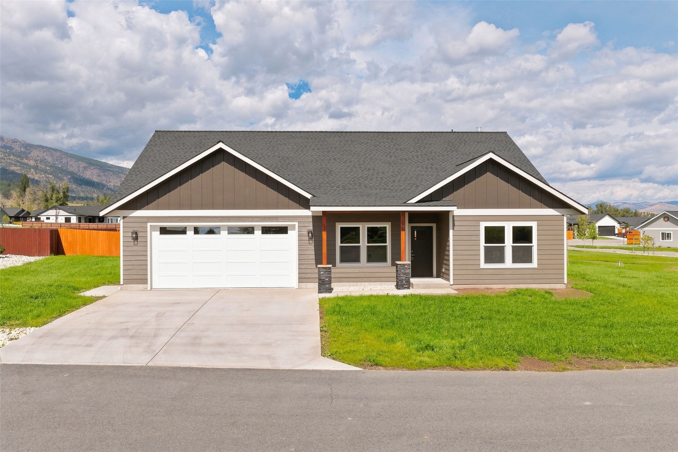 5244 High Meadow Drive — photo
