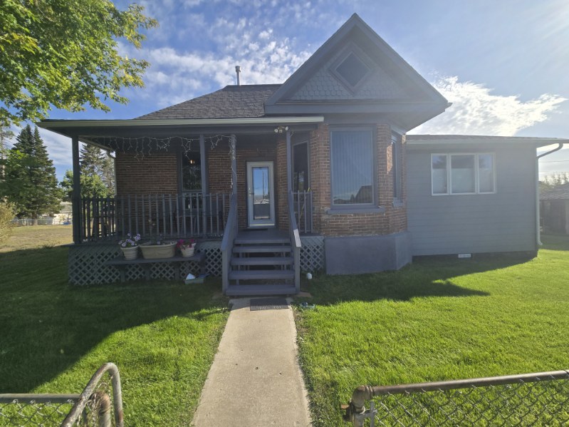 1926 Yale Avenue — photo
