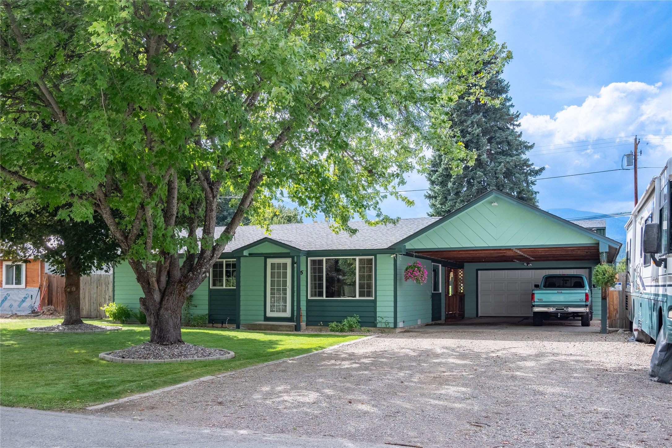 66 Highwood Drive — photo