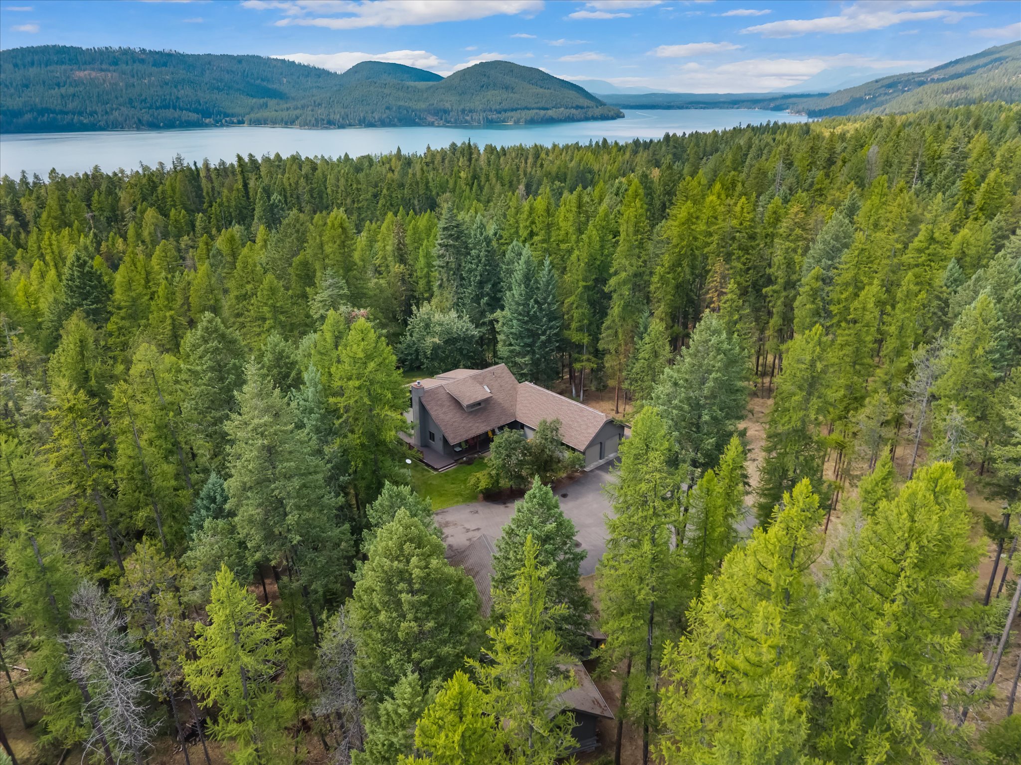 2405 E Lakeshore Drive — photo