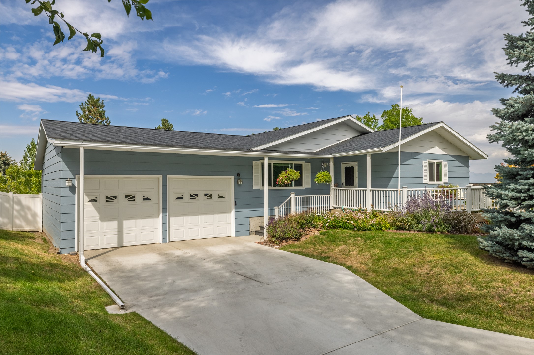 2714 Gold Rush Avenue — photo