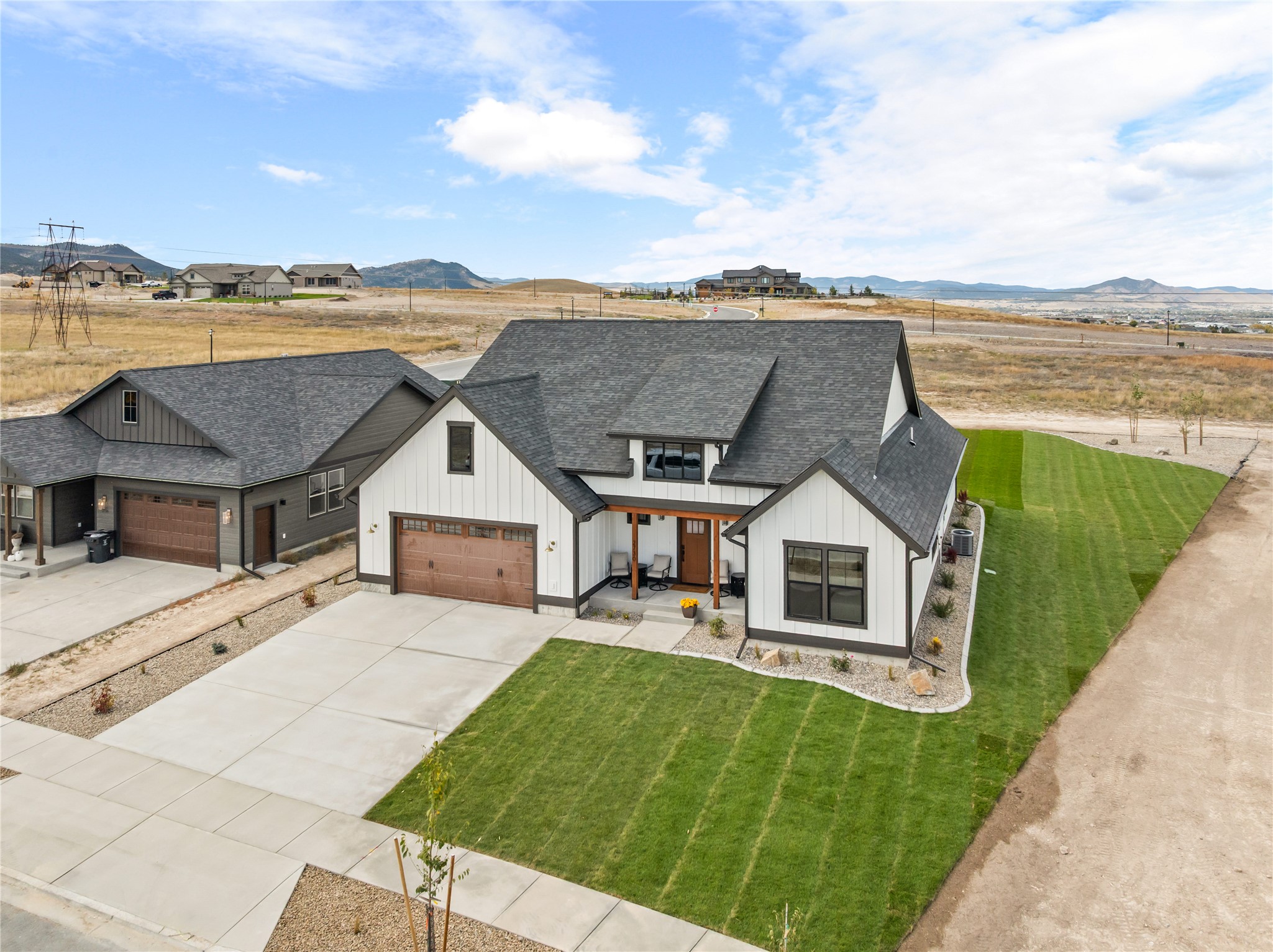 2730 Lone Chief Loop — photo