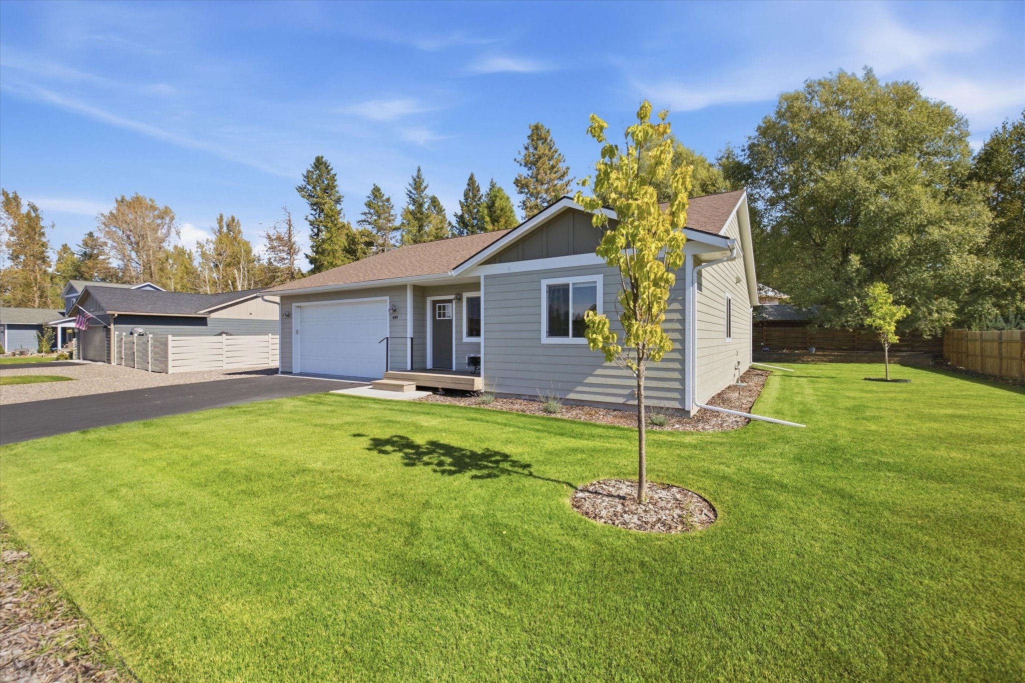 449 Kendal Loop — photo