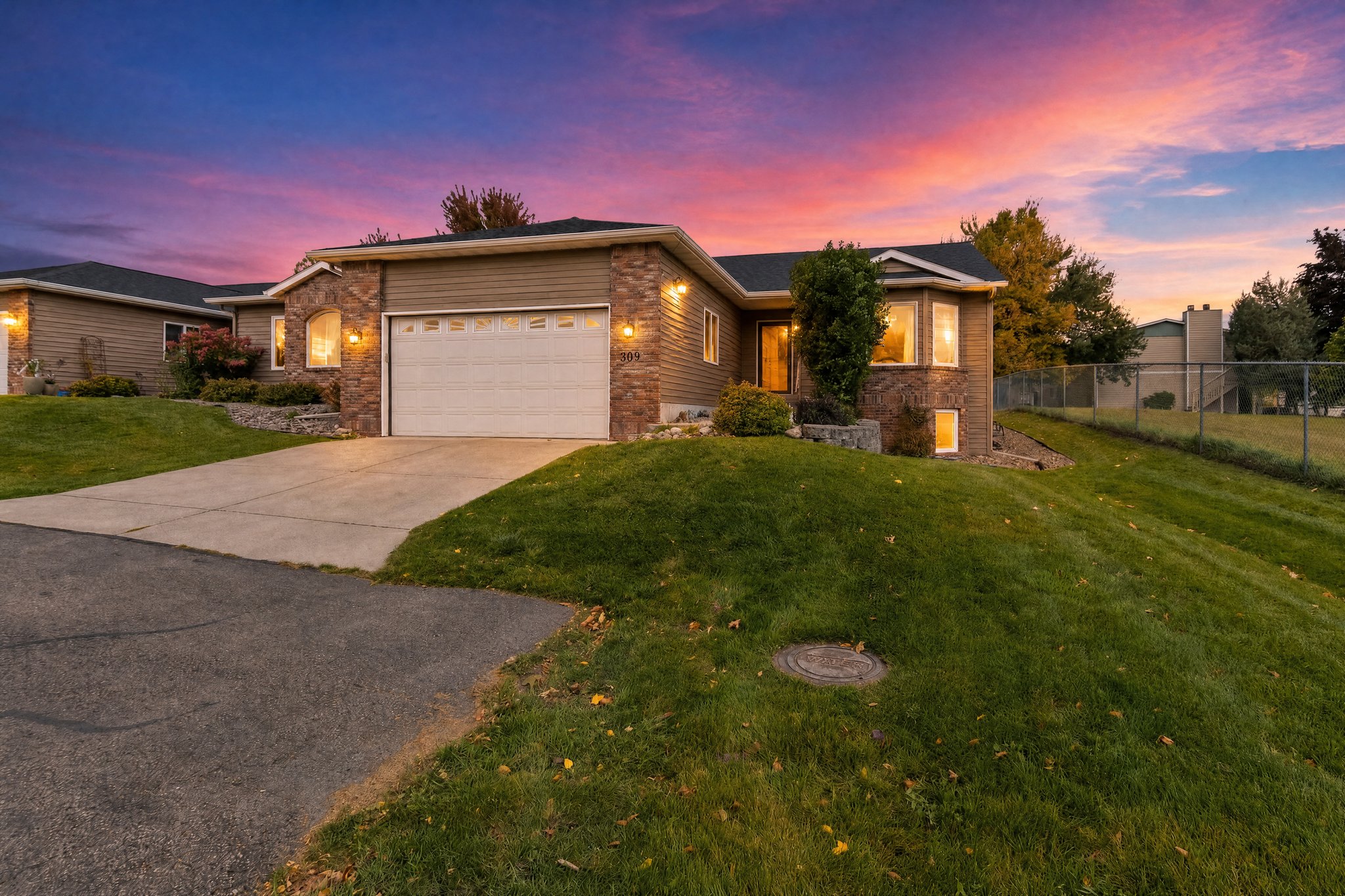 309 Commons Way — photo