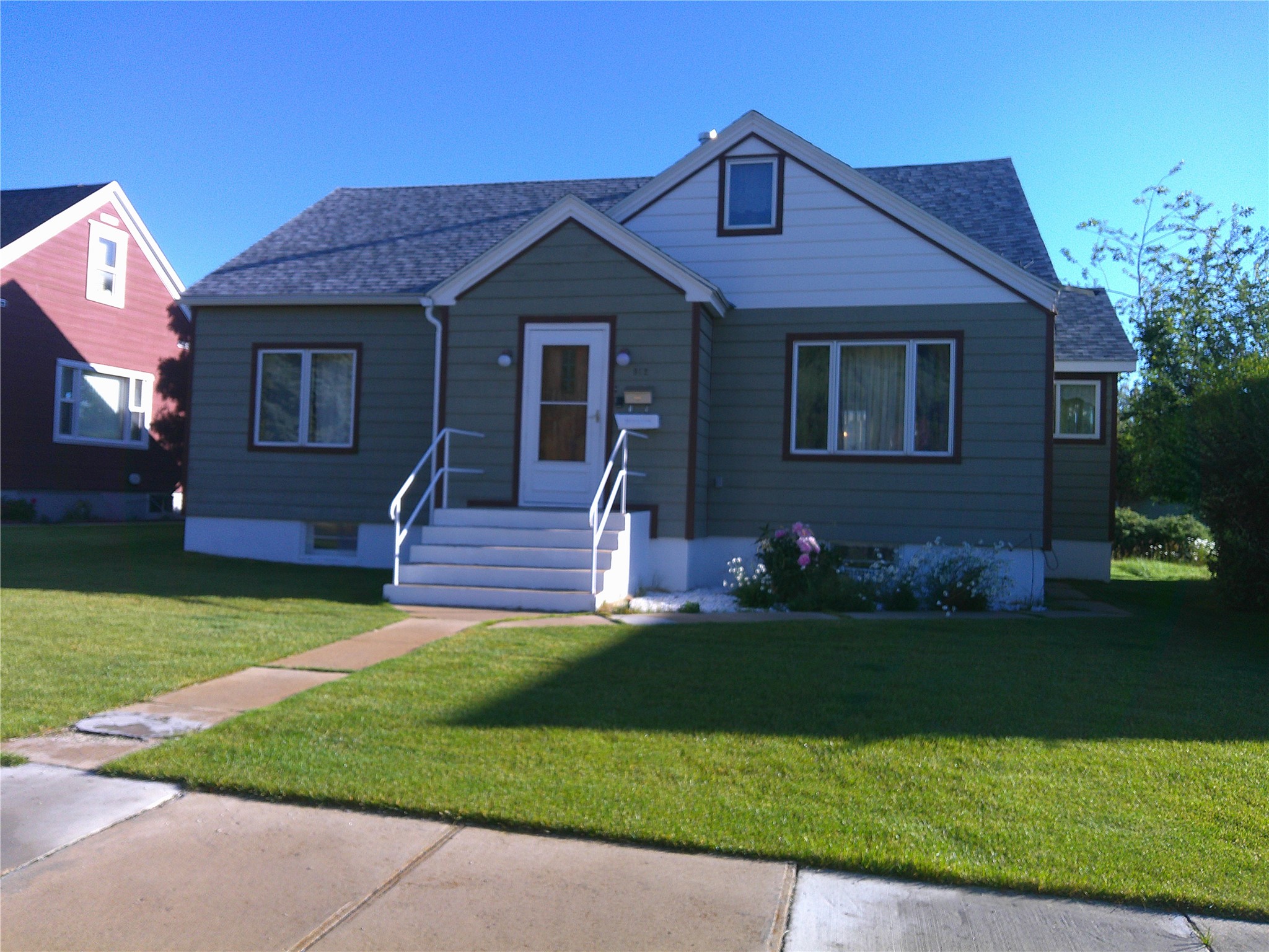 912 W 5th Street — photo