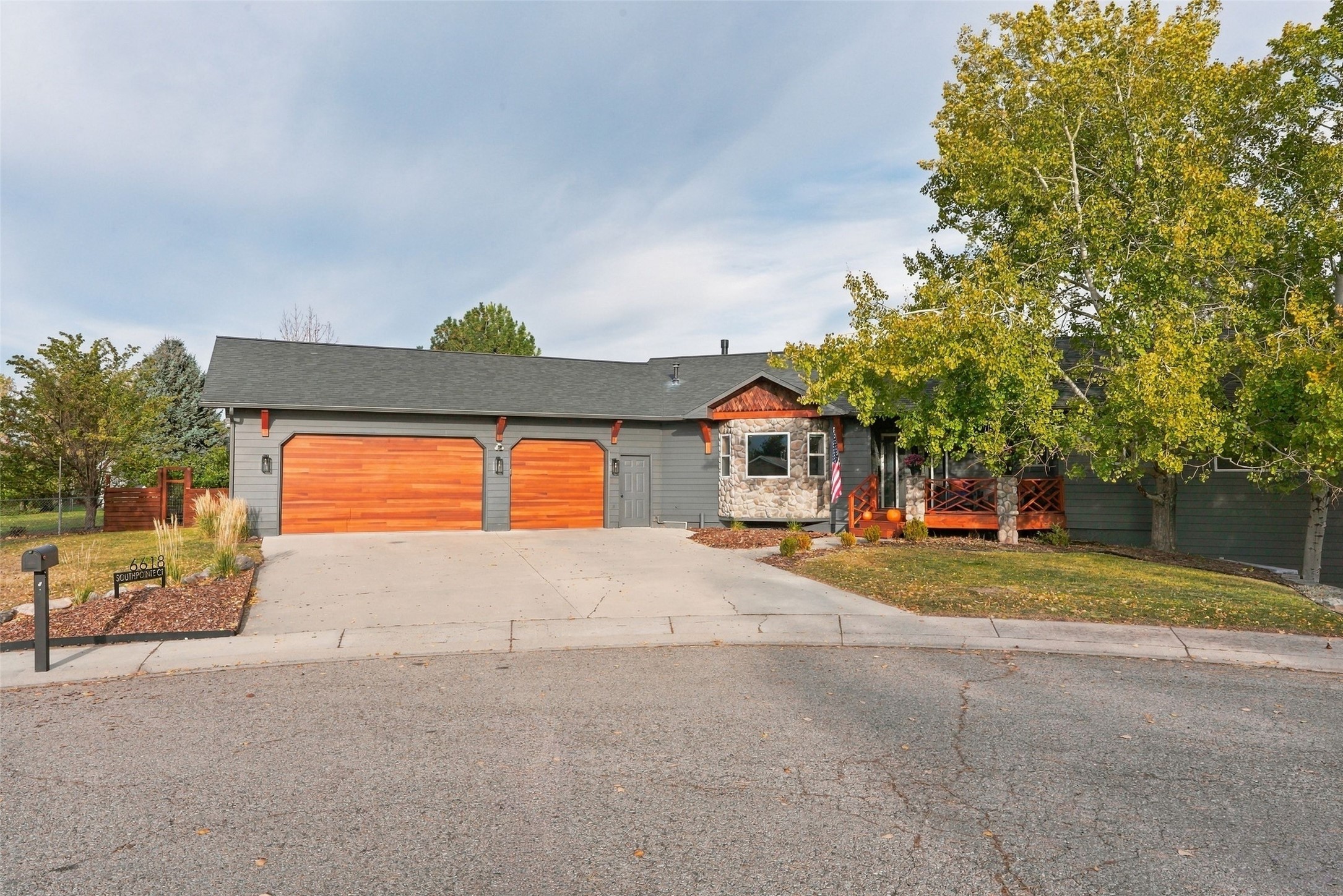 6618 Southpointe Court — photo