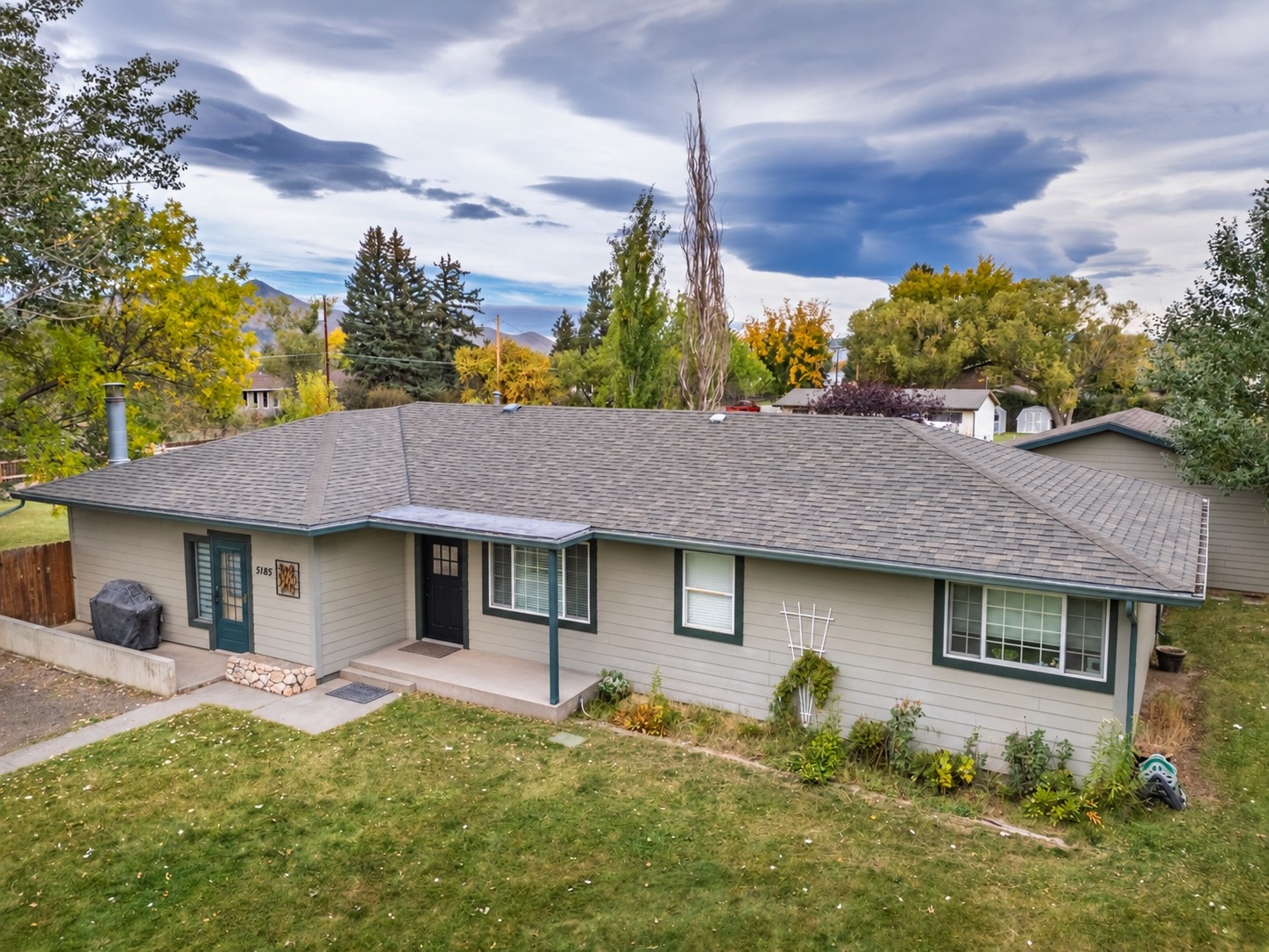 5185 Kerr Drive — photo