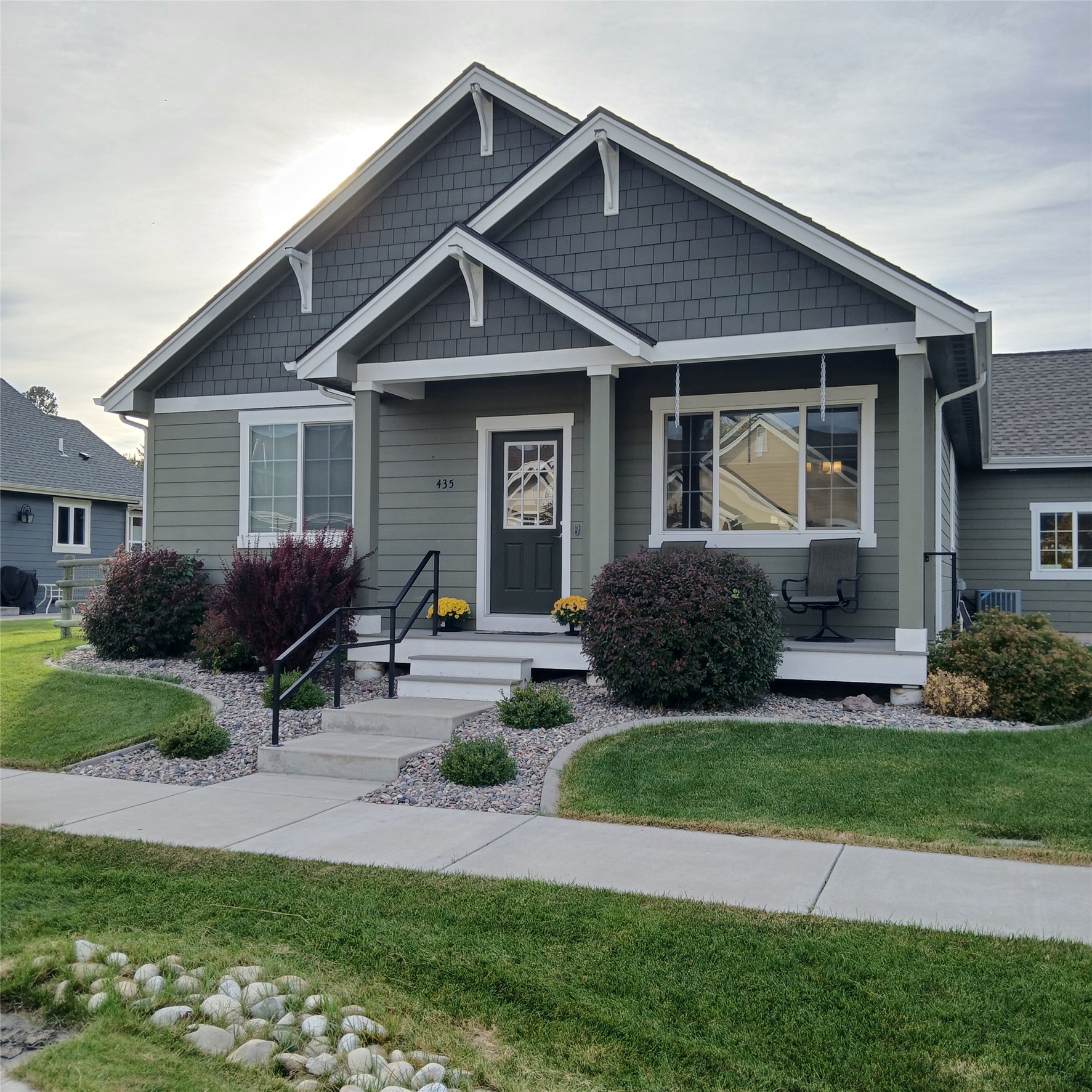 435 Stonybrook Drive — photo