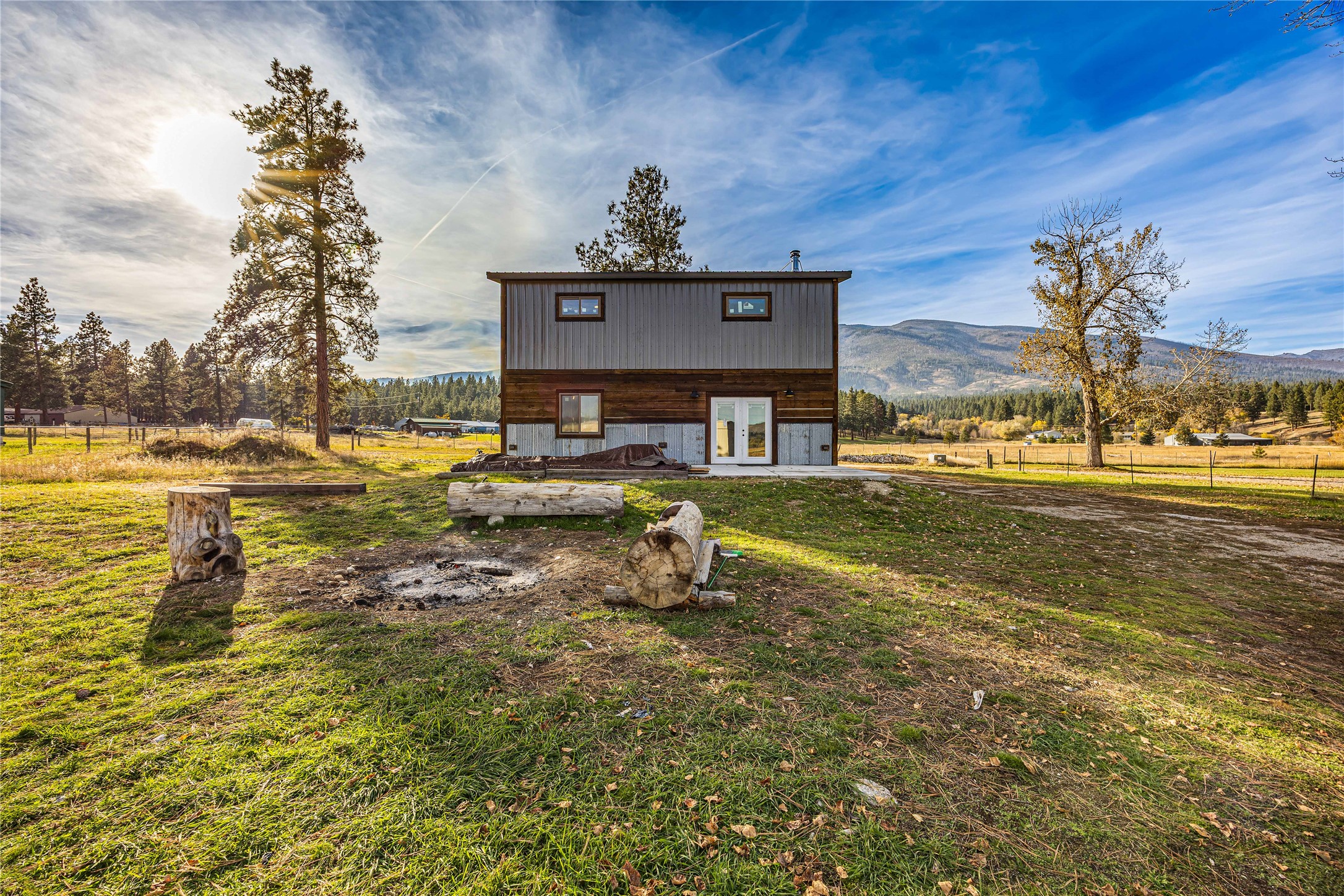 636 Gold Creek Loop — photo