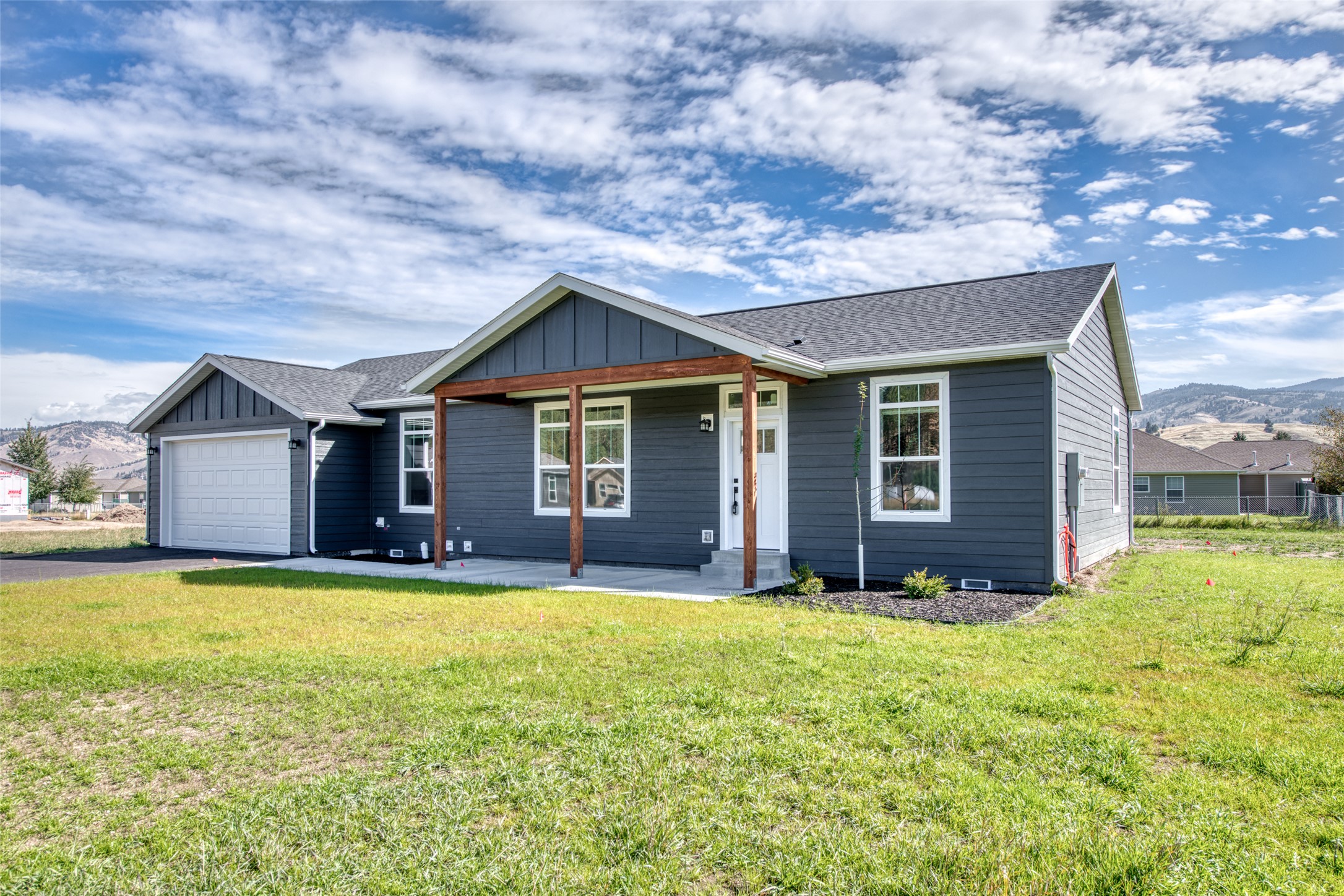 131 Nicholson Way — photo