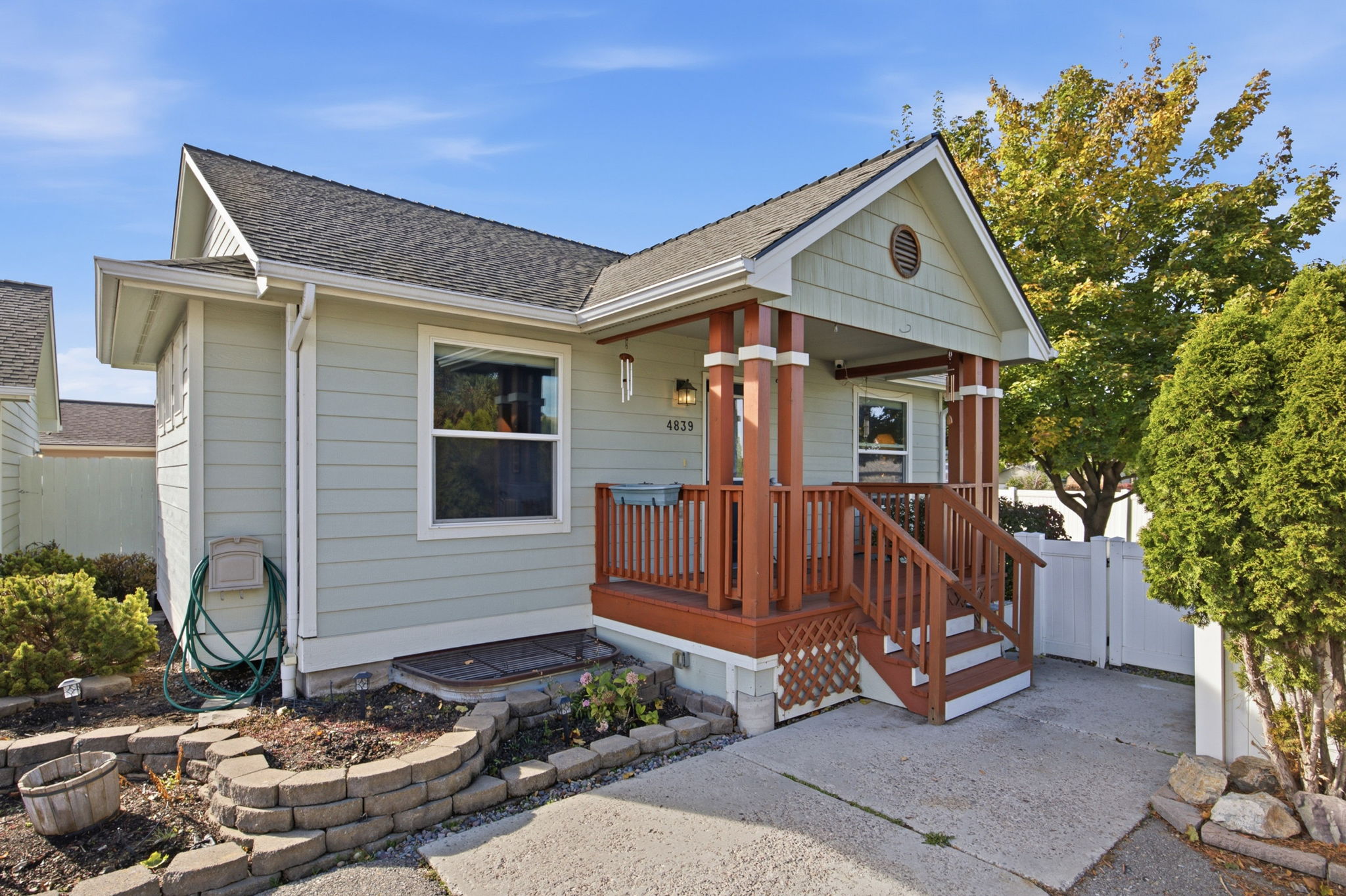 4839 Potter Park Loop — photo