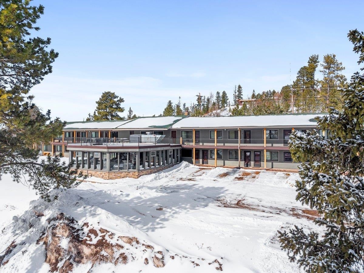 21117 Stewart Slope Road — photo