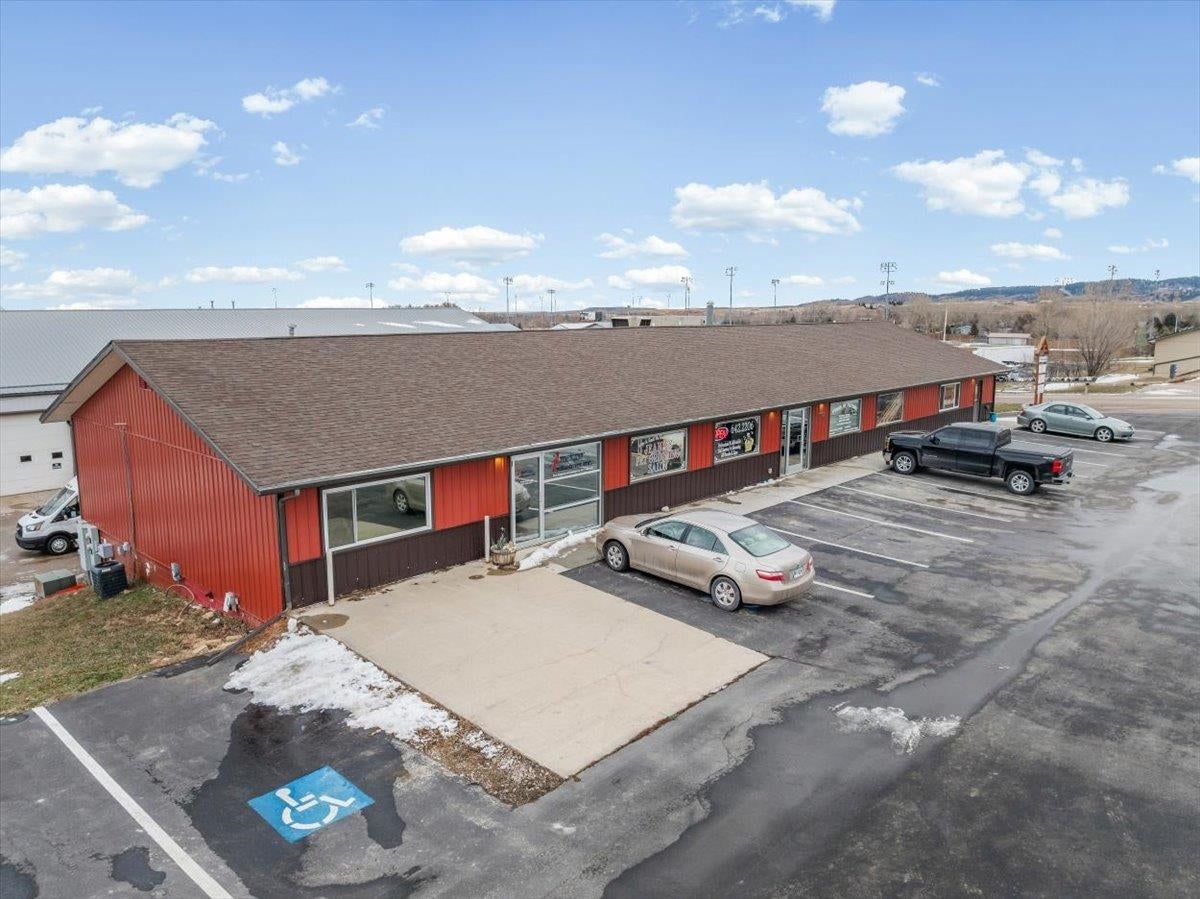 3103 E Fairgrounds Loop — photo