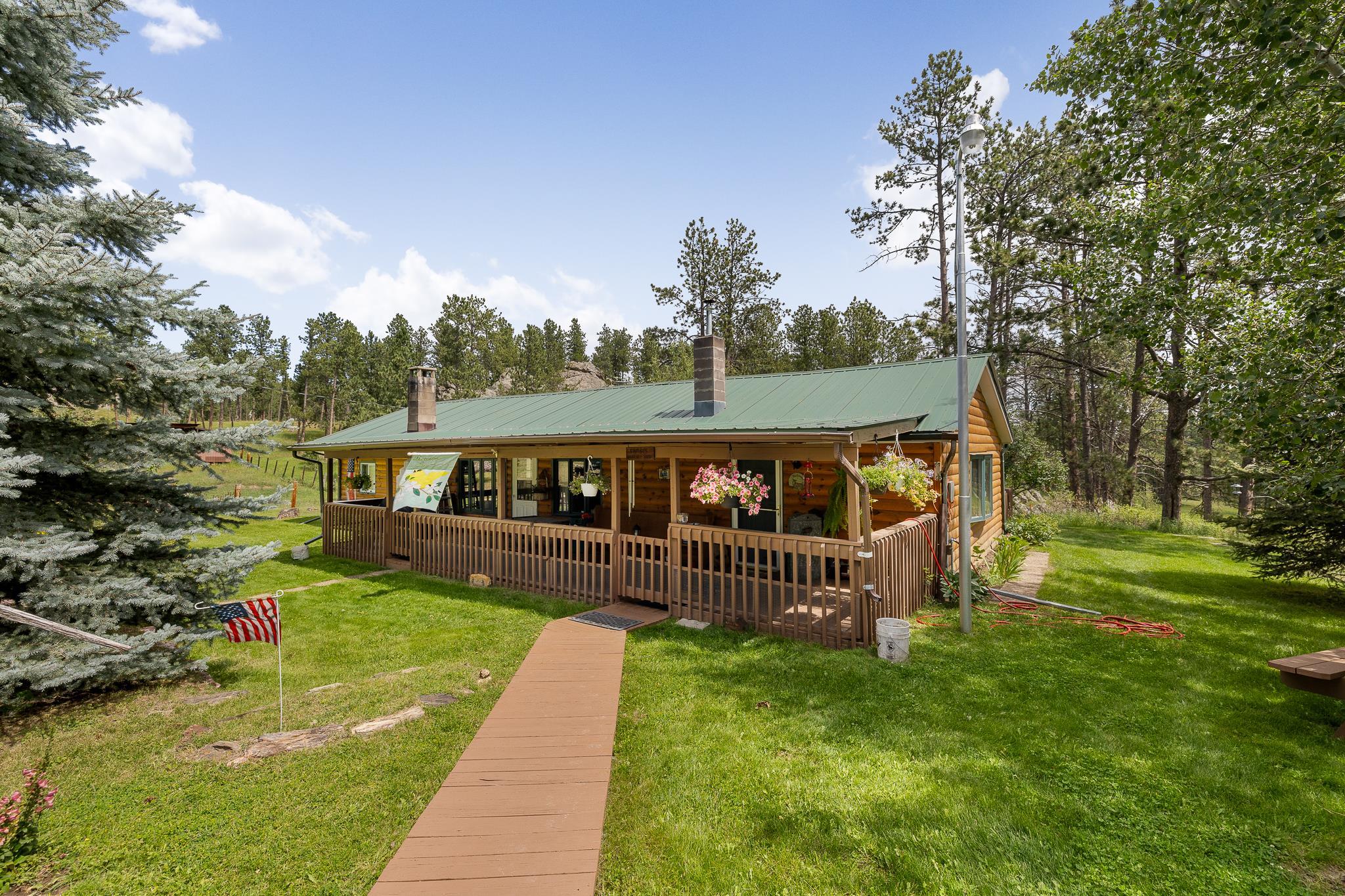 25138 Bear Rock Road, Custer, SD 57730