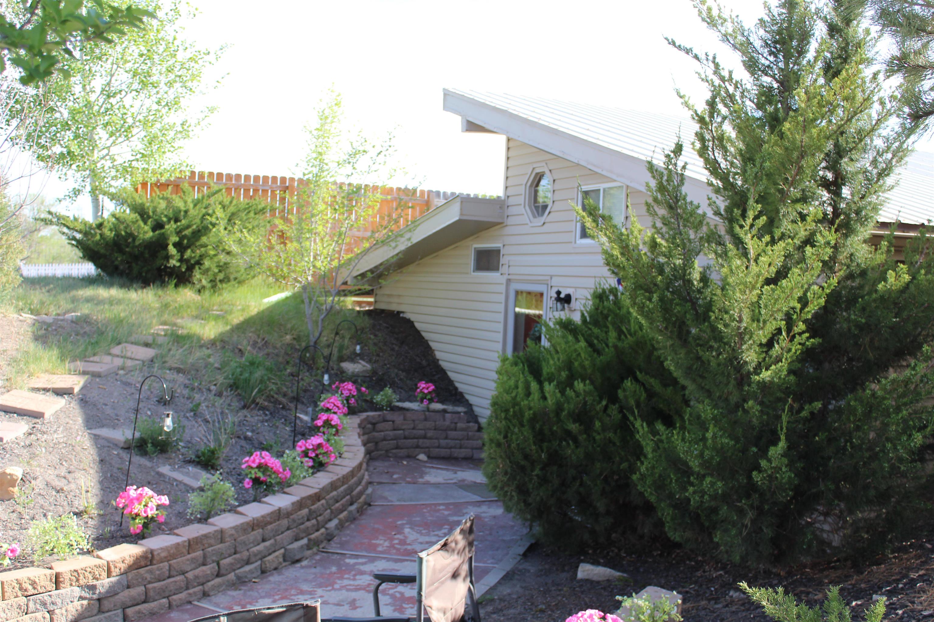 900 3rd Avenue, Edgemont, SD 57735 — photo 2