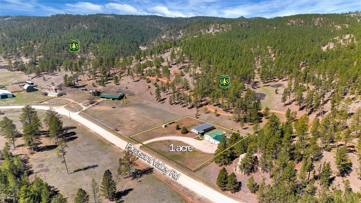 11666 Pleasant Valley Road, Custer, SD 57730